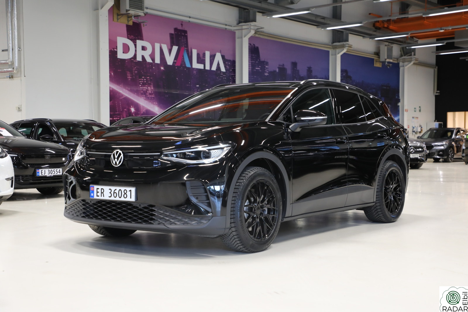 VOLKSWAGEN ID.4 PRO 4MOTION 210KW Pro 4M 77kWh 286HK Exclusive/Topsport/Matrix/Pano/Krok