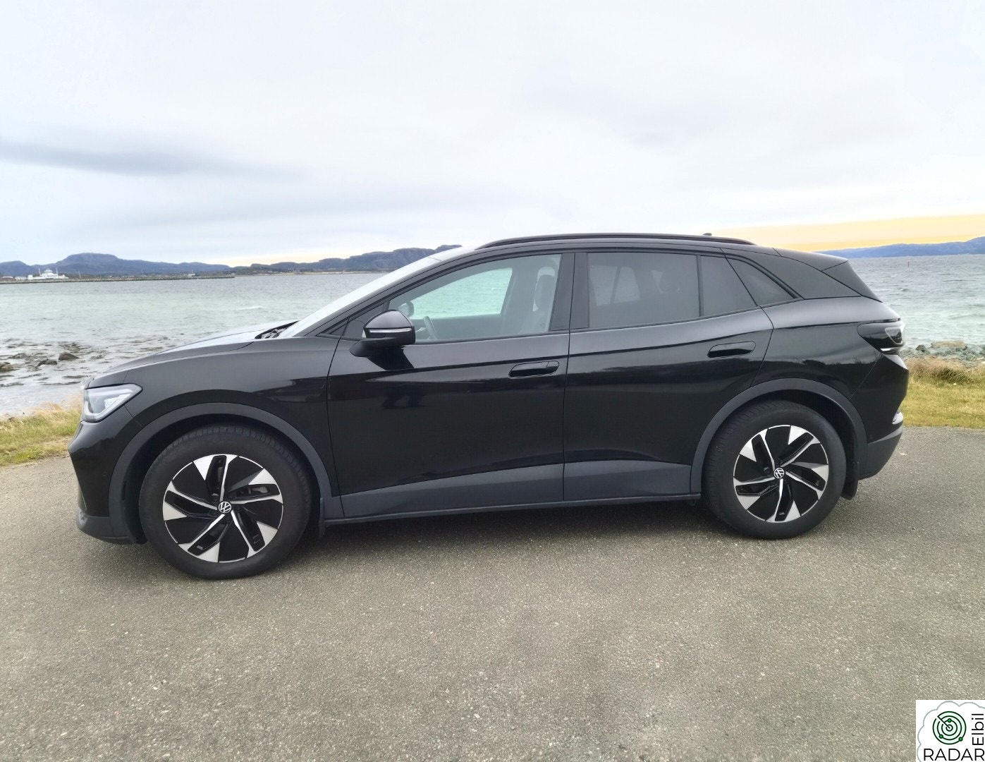 VOLKSWAGEN ID.4 PRO 4MOTION 210KW Pro 4Motion 77kWh 286hk Highline
