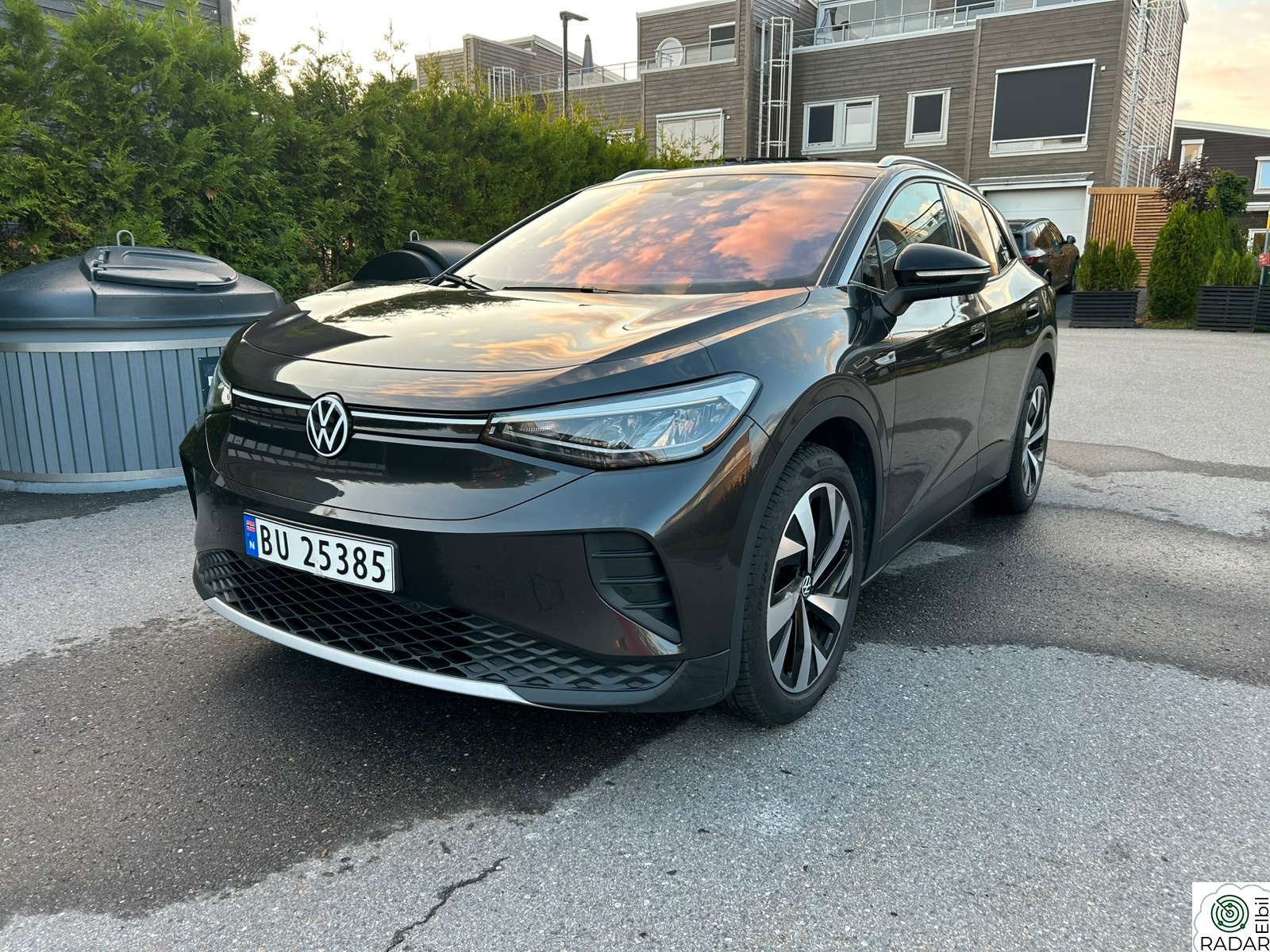 VOLKSWAGEN ID.4 PRO 150 KW 1st Pro med 20t piggfrie vinterhjul.