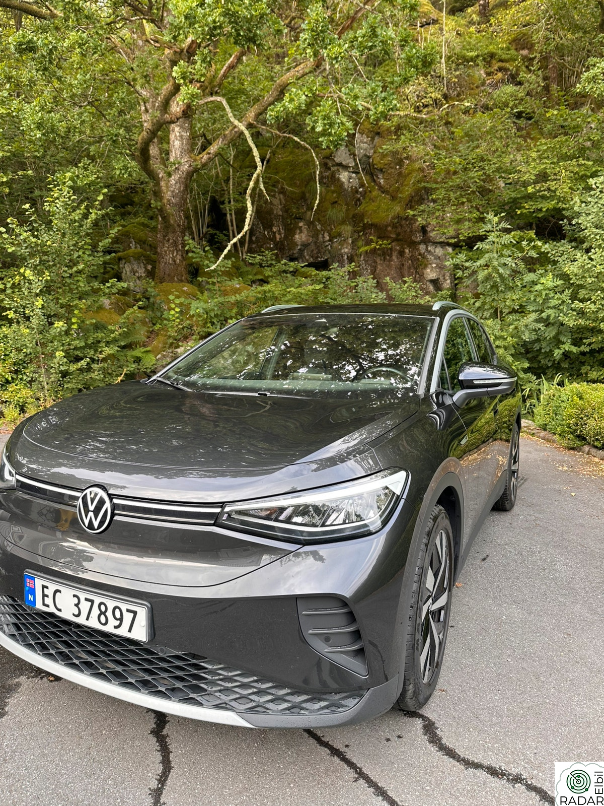 VOLKSWAGEN ID.4 PRO 150 KW PRO 1st Edition/82kWh/LED/Krok/Adaptiv cruise/NAF+++