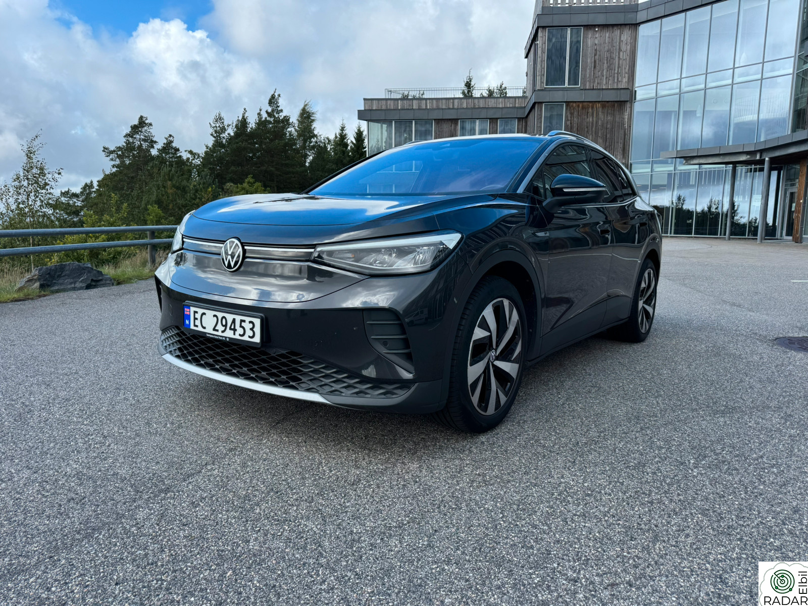 VOLKSWAGEN ID.4 PRO 150 KW 77kWH 204hk 1st