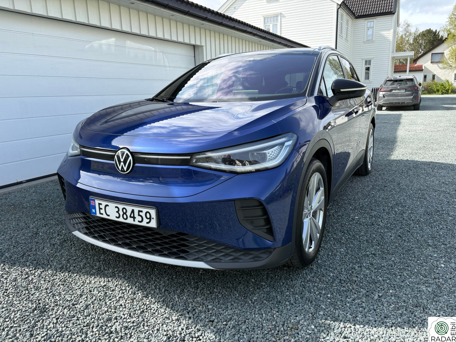 VOLKSWAGEN ID.4 PRO 150 KW 1'st MAX - MASSASJE/PANORAMA/HUD/MEMORY/MATRIX