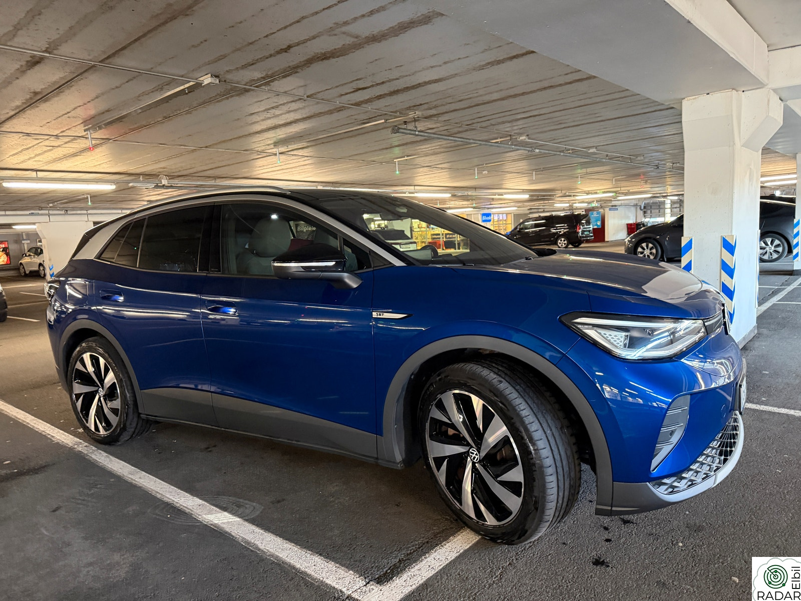 VOLKSWAGEN ID.4 PRO 150 KW 77kWh 204hk 1st Max | TOPPUTSTYRT - HUD/Matrix/massasje