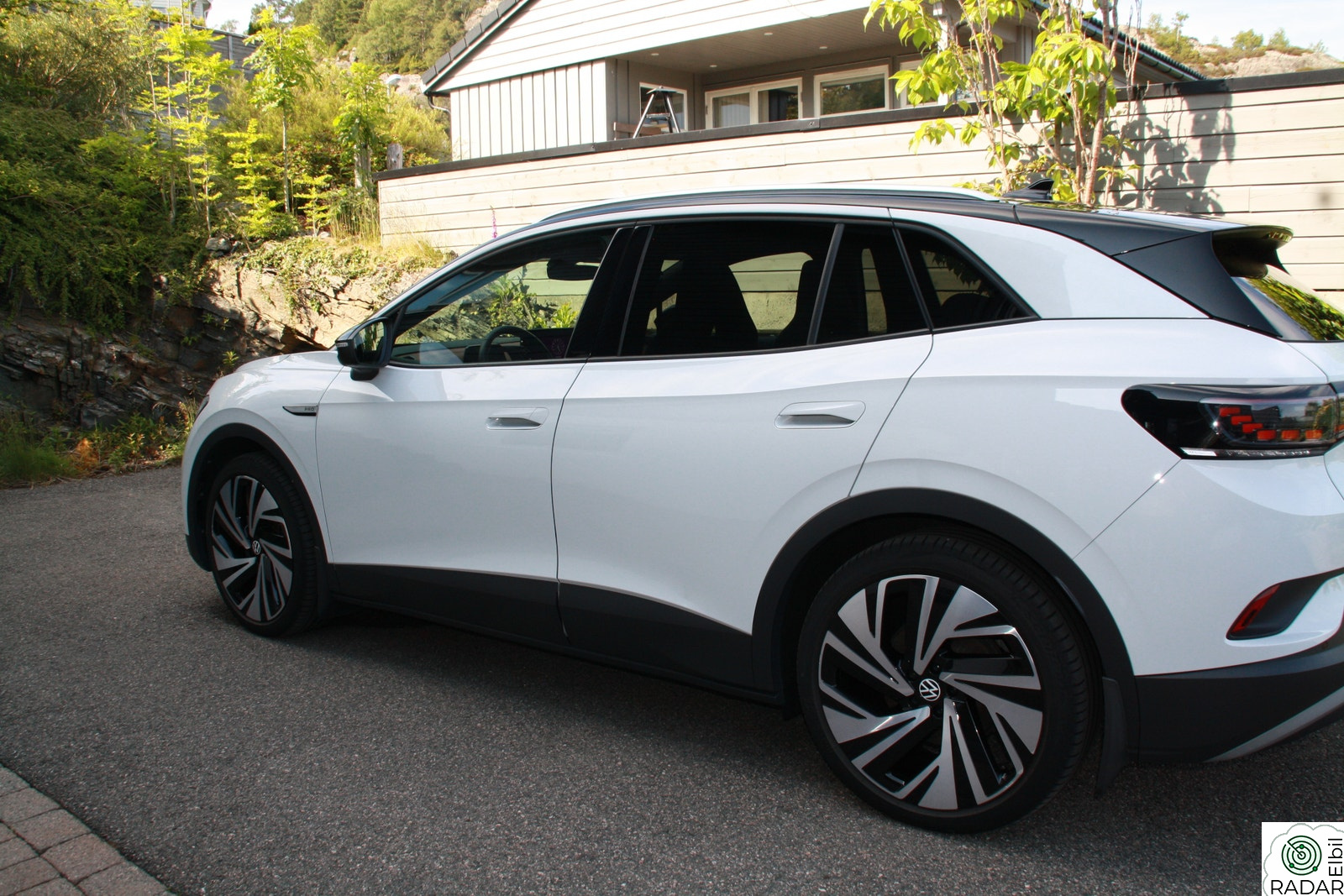 VOLKSWAGEN ID.4 PRO 150 KW 77kWh 204hk Max