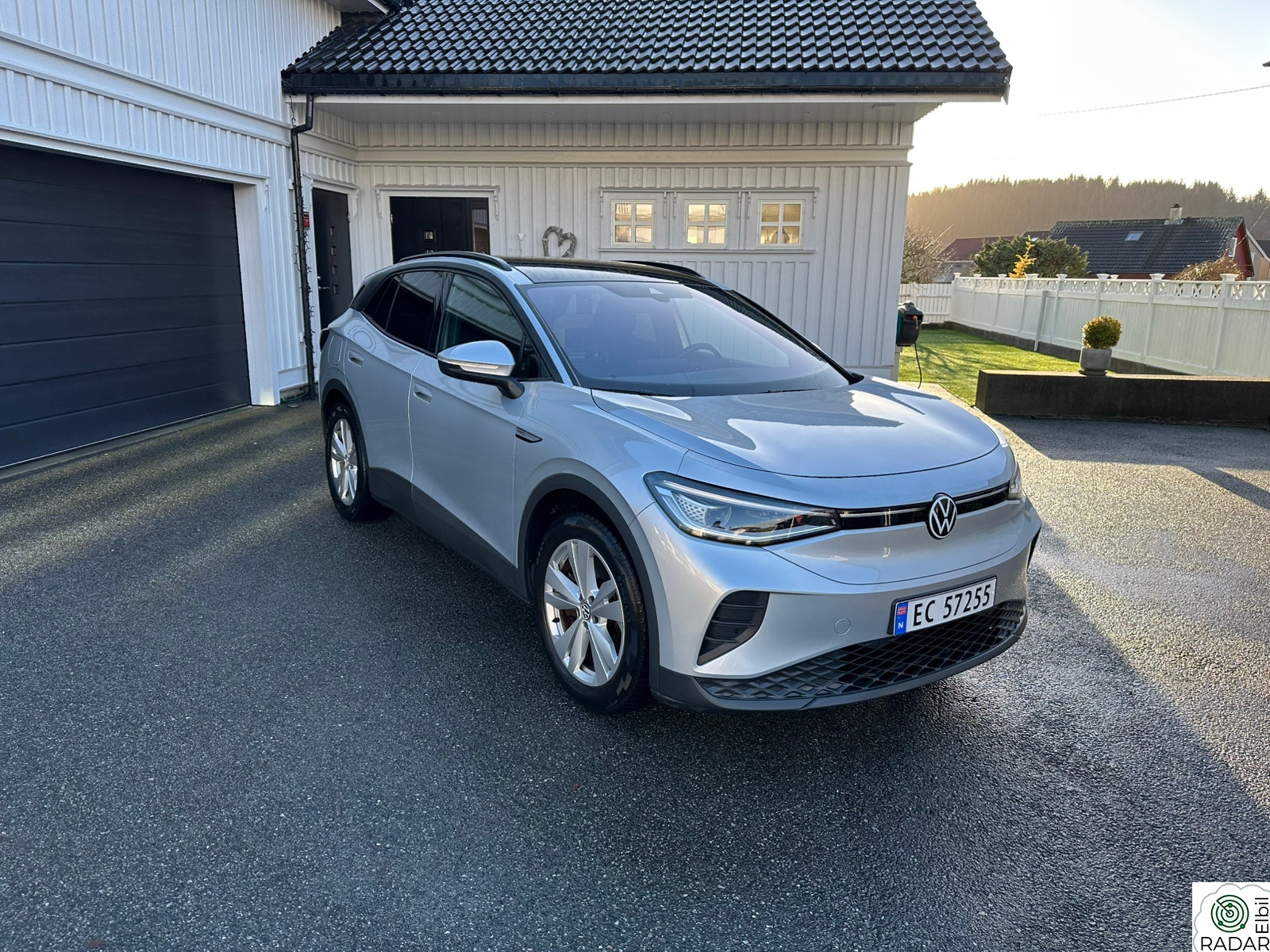 VOLKSWAGEN ID.4 PRO 150 KW Pro Preformance Family Krok/Navi/Kamera/Matrix/ACC