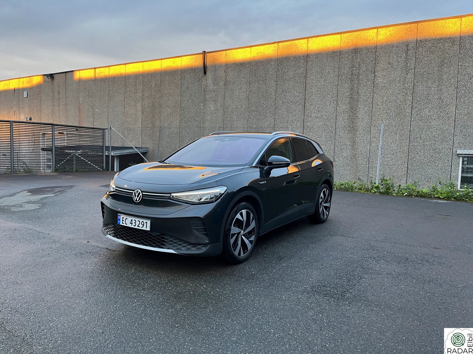 VOLKSWAGEN ID.4 PRO 150 KW 77kWH 204hk 1st KROK/ACC/KAMERA/NY SERVICE/NY EU