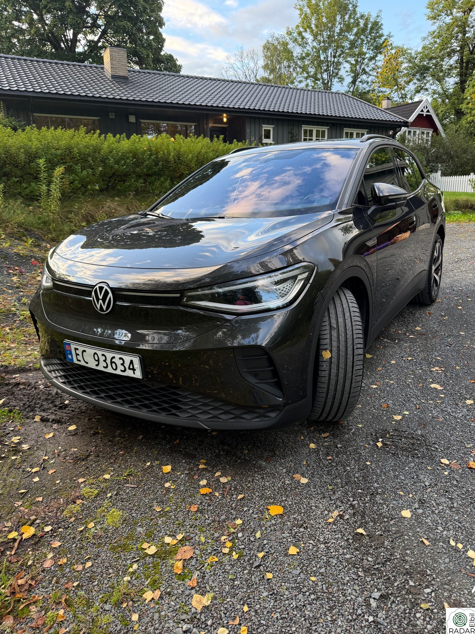 VOLKSWAGEN ID.4 PRO 150 KW 77kWh 204hk Pro  Business 150kW