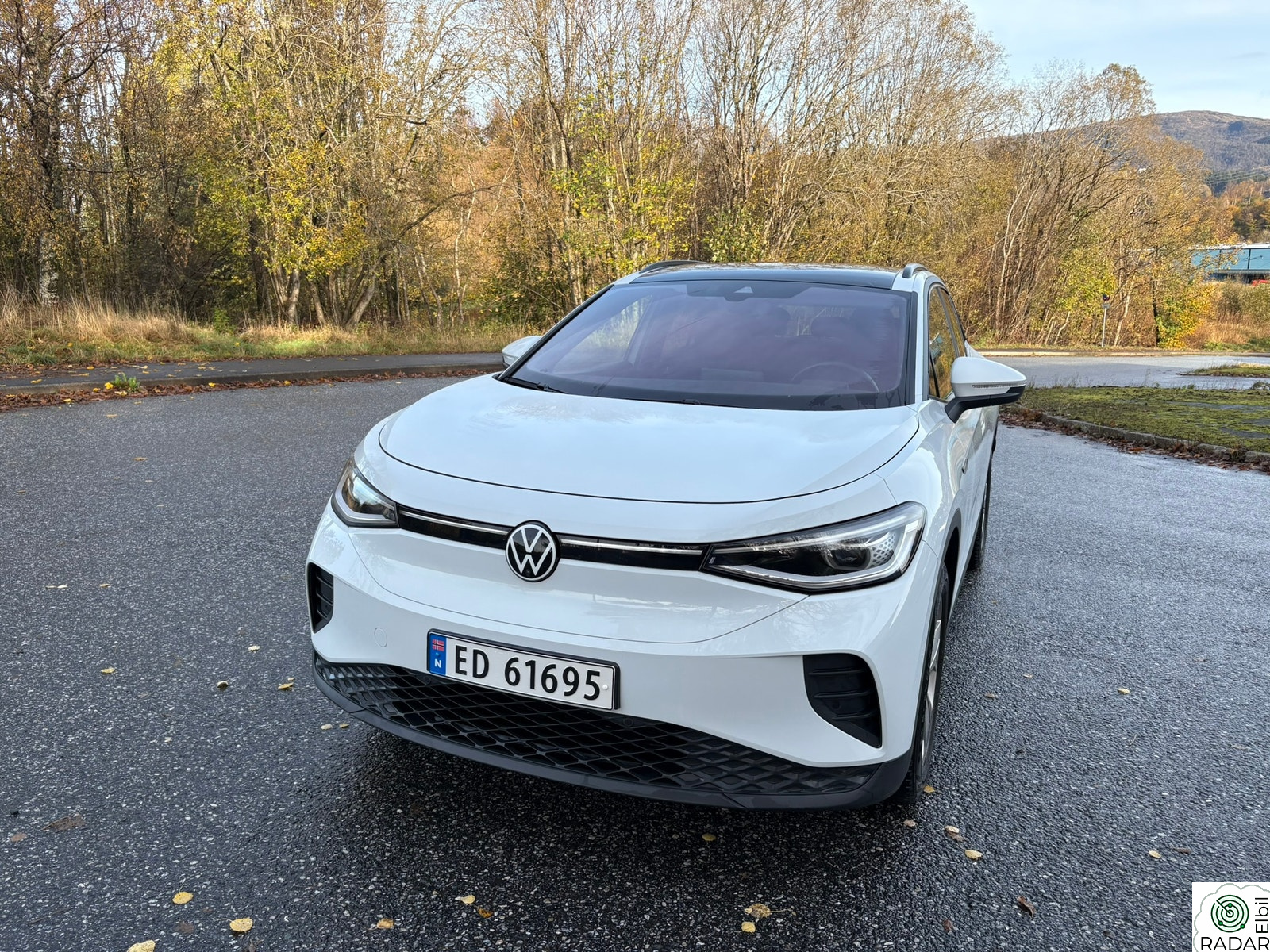 VOLKSWAGEN ID.4 PRO 150 KW Pro 77kWh 204hk - Panorama/Matrix/Kamera/H.feste