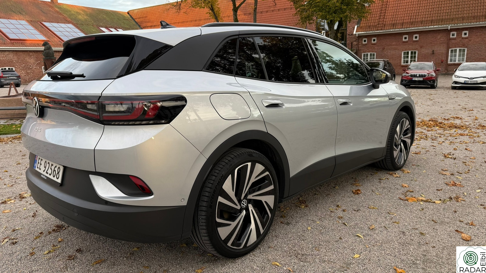 VOLKSWAGEN ID.4 PRO 150 KW Pro Limited 77kWh 204hk/518km/Krok/R.Kamera/21"/1 Eier