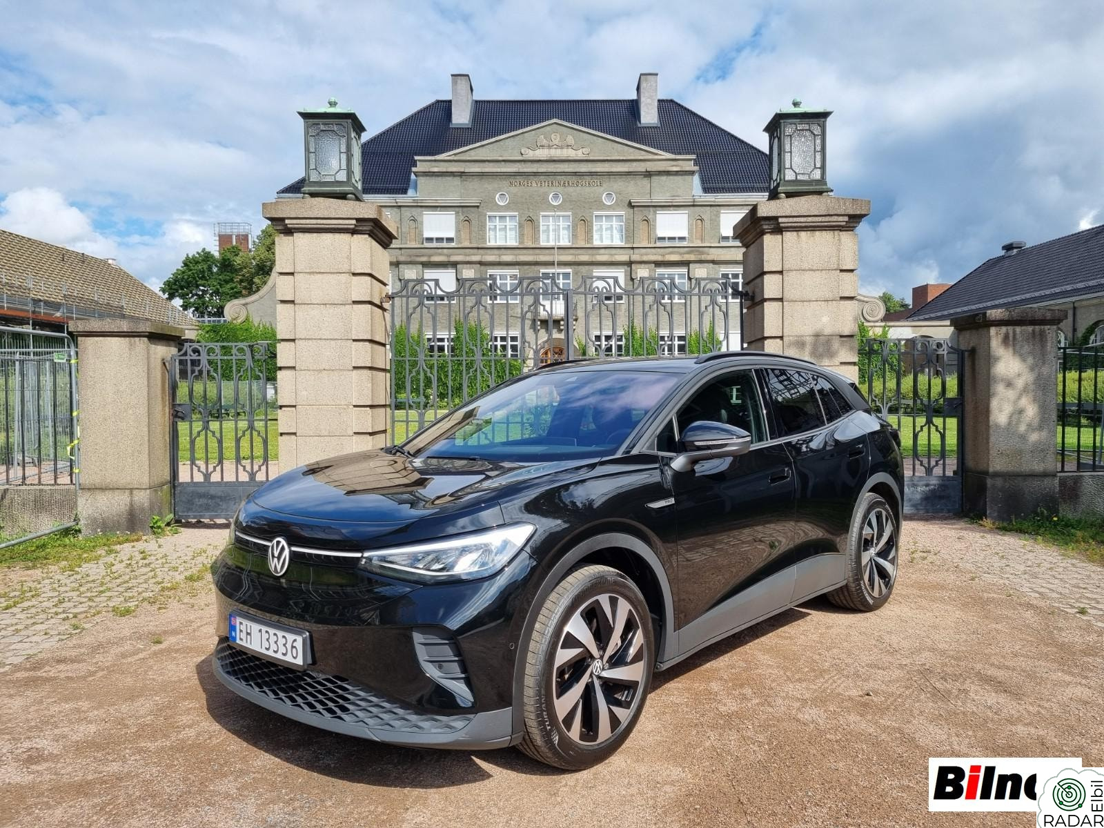 VOLKSWAGEN ID.4 PRO 150 KW Pro 77 kWh // 508 Km WLTP // Adp.Cruise // Hengerfeste