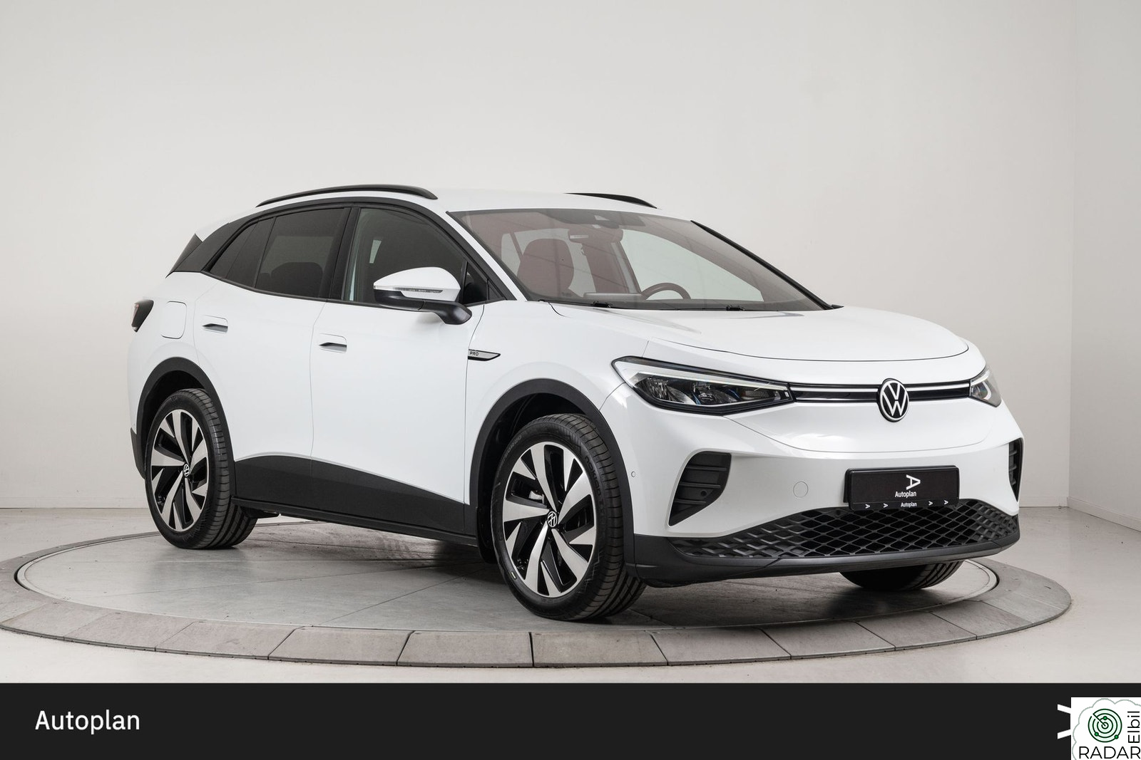 VOLKSWAGEN ID.4 PRO 150 KW Krok ACC Kamera Navi