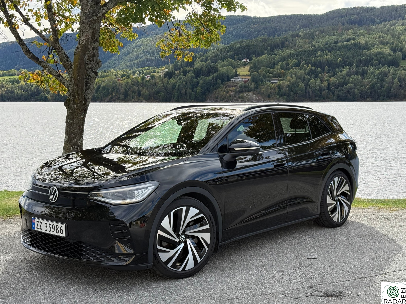 VOLKSWAGEN ID.4 GTX 220 KW HUD/Top Sport/360-kamera/H.feste/El.bakluke/H&R