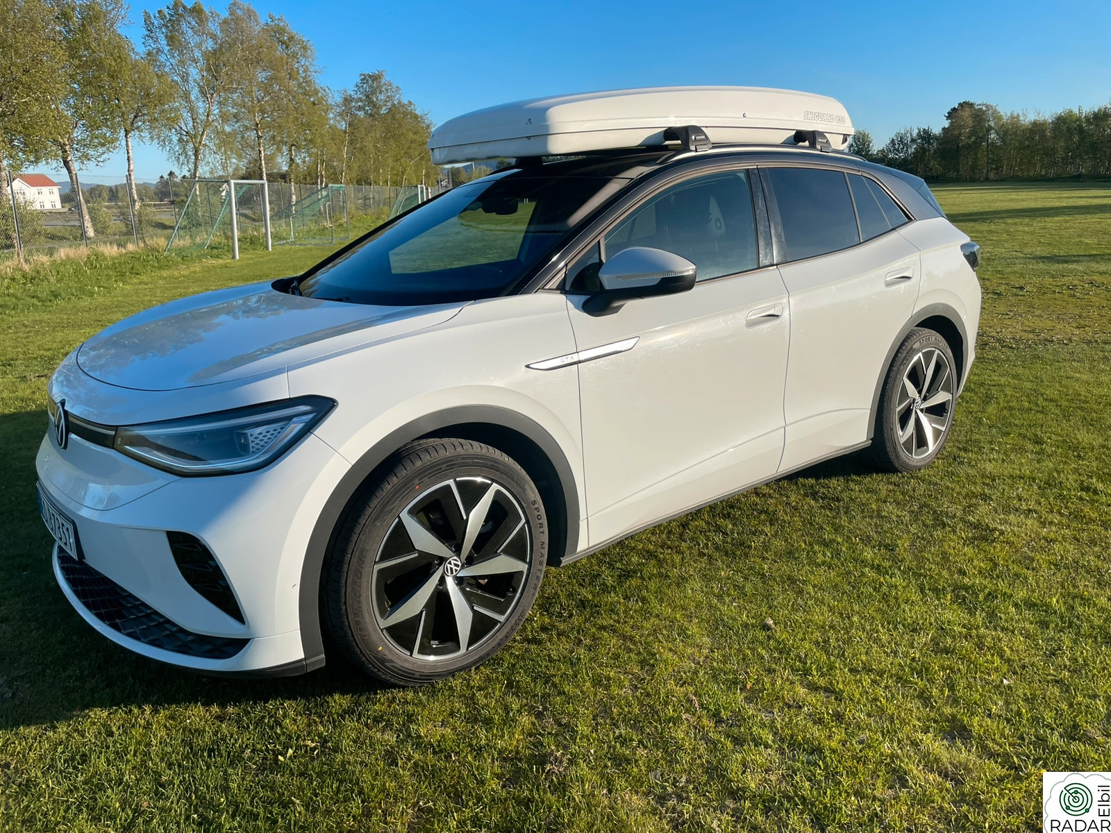 VOLKSWAGEN ID.4 GTX 220 KW Nye sommerdekk og vinterdekk - skiboks - lastegrind