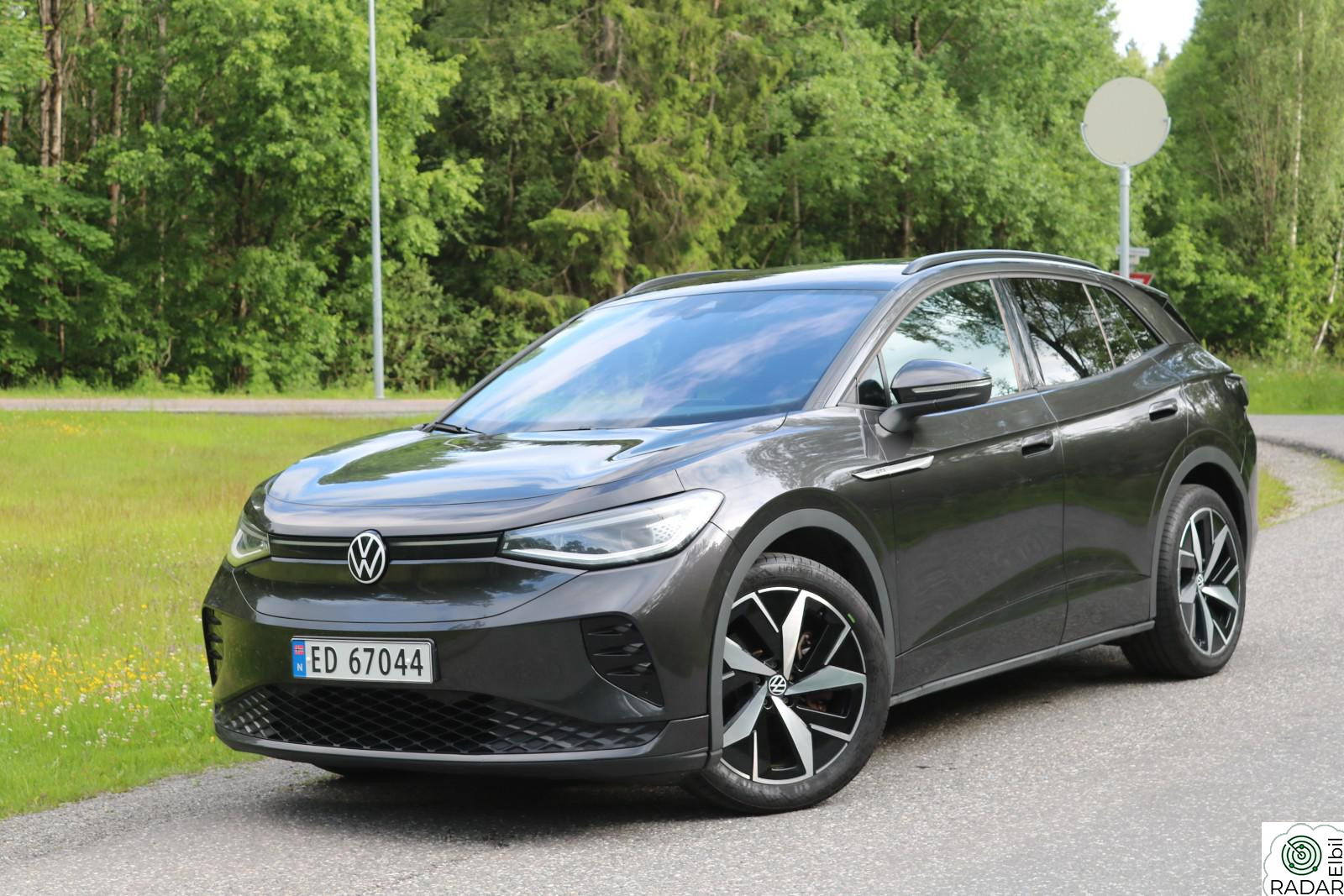 VOLKSWAGEN ID.4 GTX 220 KW 77KWH 4MOTION ACC DAB NAVI MATRIX R-KAMERA KROK++