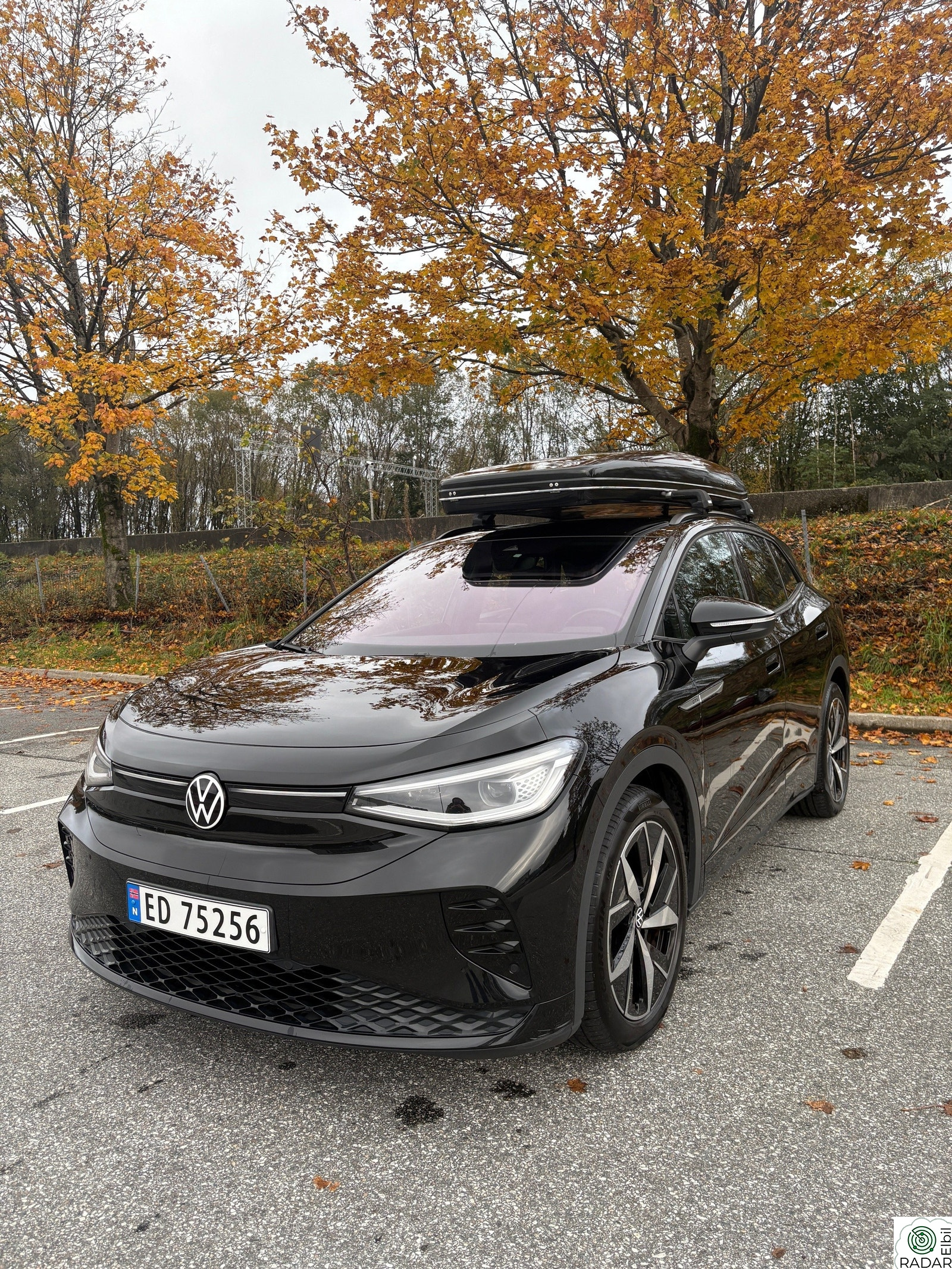 VOLKSWAGEN ID.4 GTX 220 KW 299hk. 4WD LED Kamera GPS Navi Krok