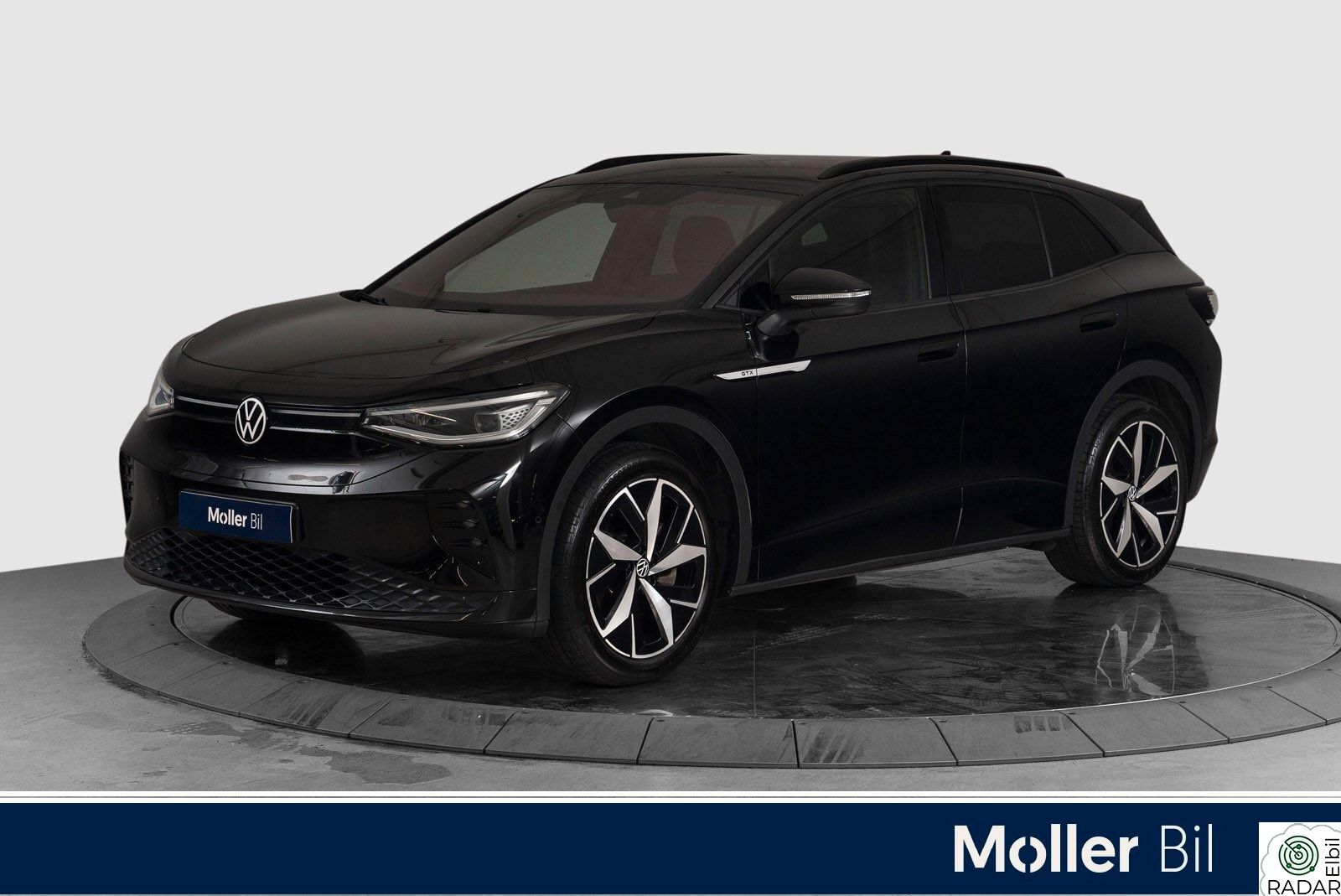 VOLKSWAGEN ID.4 GTX 220 KW GTX 77kwh - R.kam, ACC, Krok, Matrix, Navi