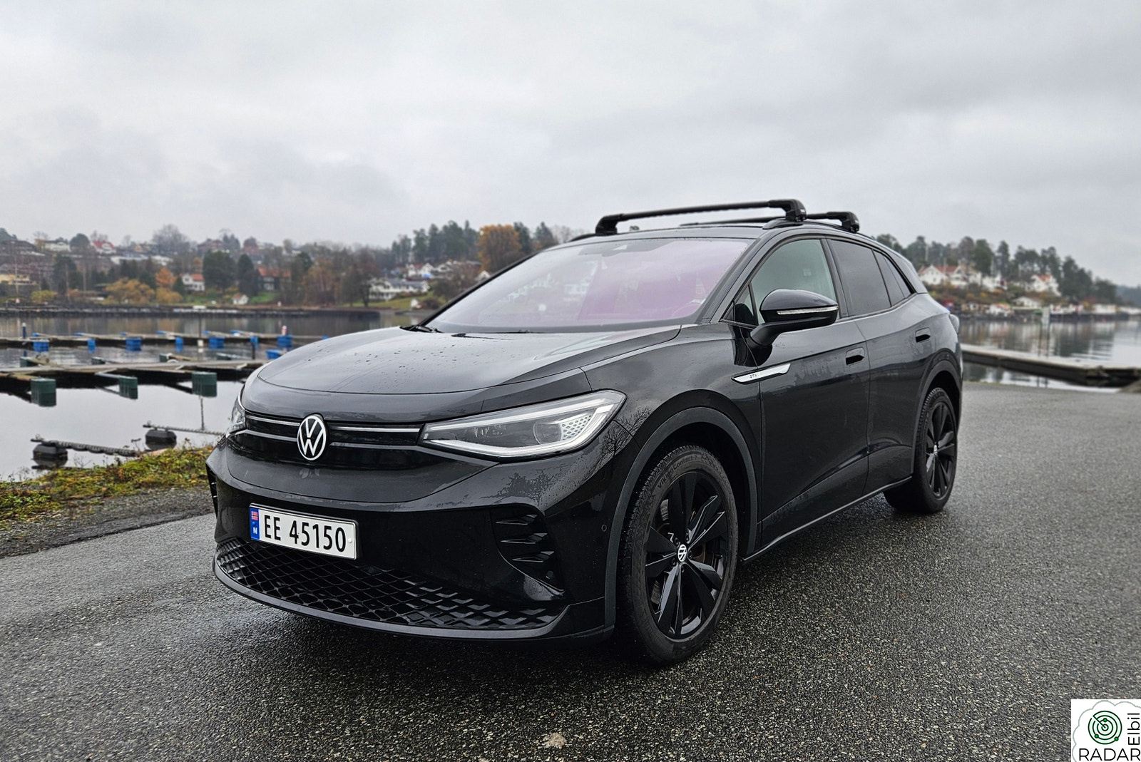 VOLKSWAGEN ID.4 GTX 220 KW AWD, 77kWh, ACC, Hengerfeste, Matrix