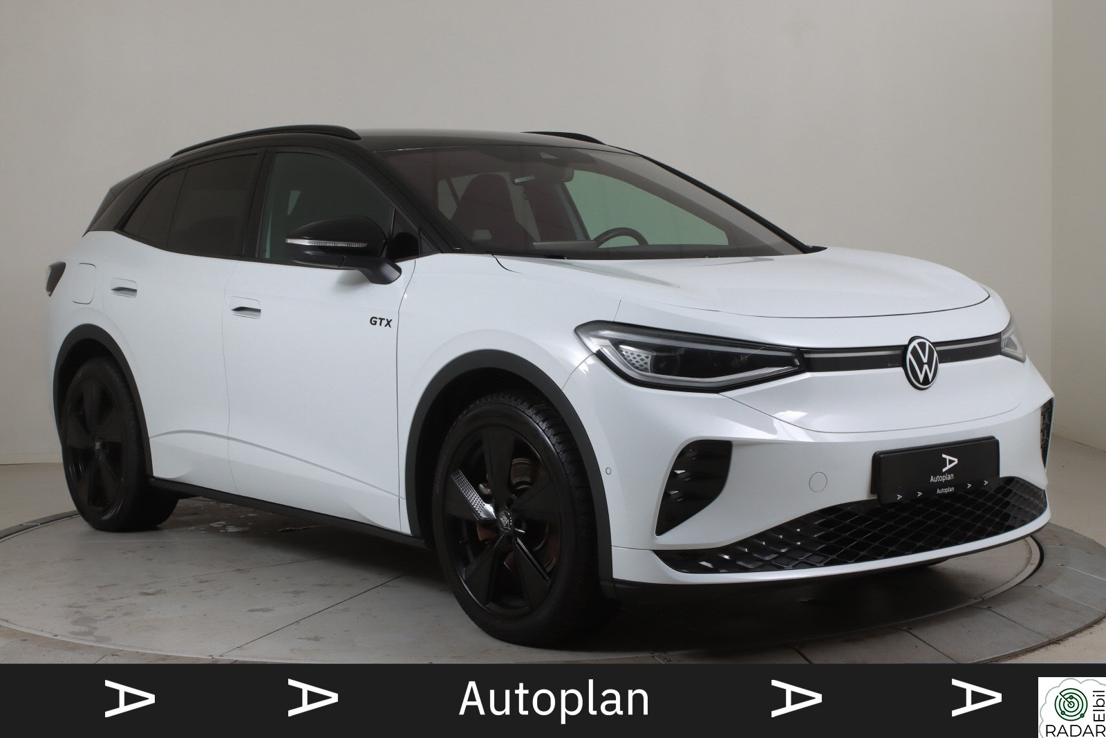 VOLKSWAGEN ID.4 GTX 220 KW 77kWh 299hk 4MOTION ACC/Krok/TopSport+/Kamera/Matrix