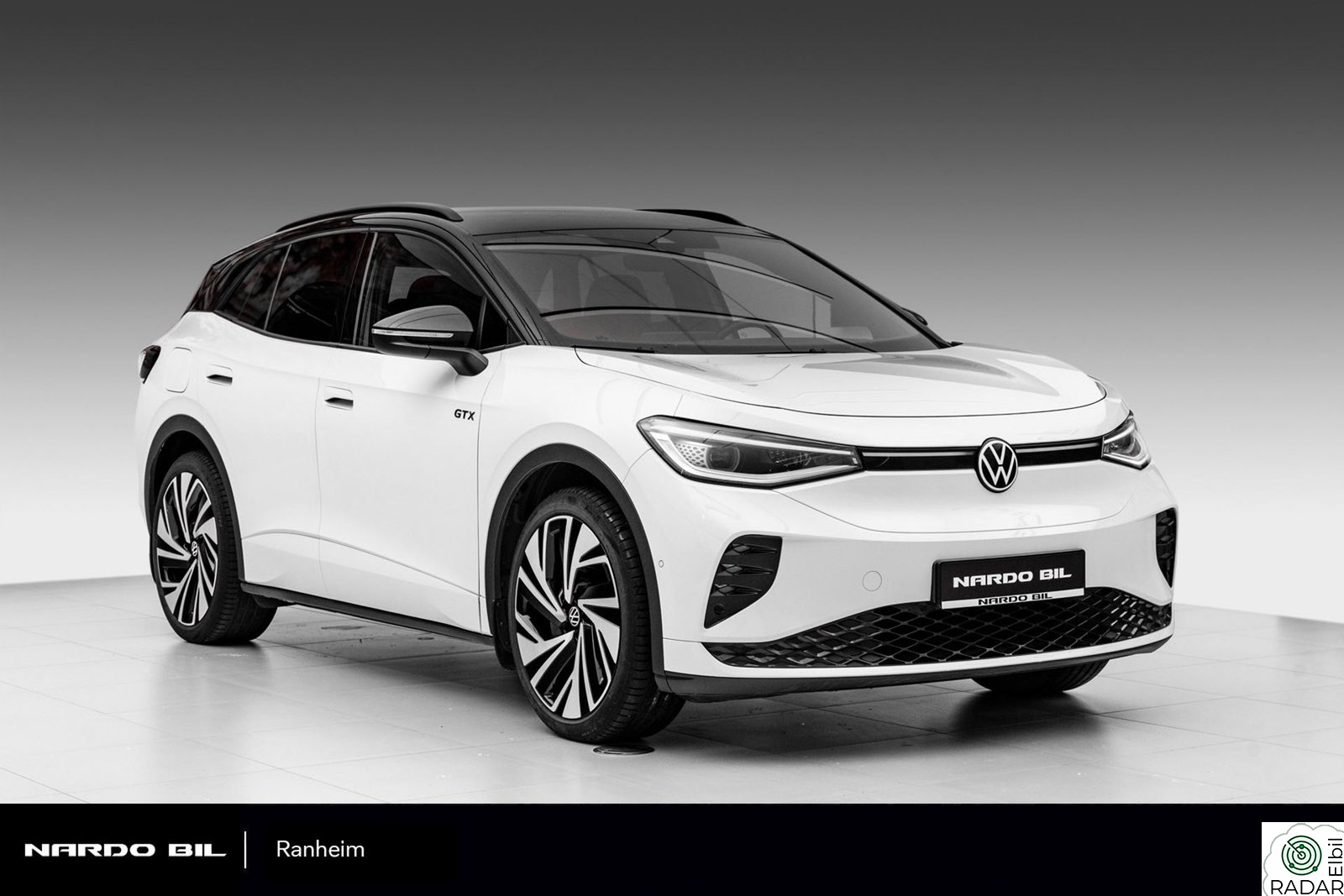 VOLKSWAGEN ID.4 GTX 220 KW 4Motion/21''/Krok/Matrix/ACC/R.kamera