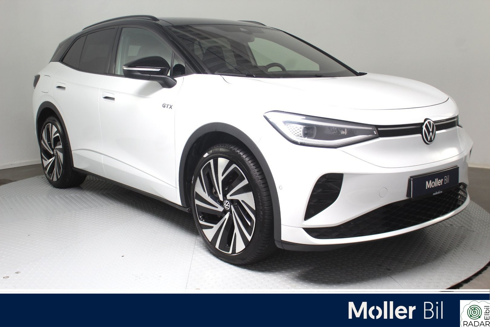 VOLKSWAGEN ID.4 GTX 220 KW 4Motion 77kwh 299hk - 360.kam, Pano,HUD,Krok,Top-sport+