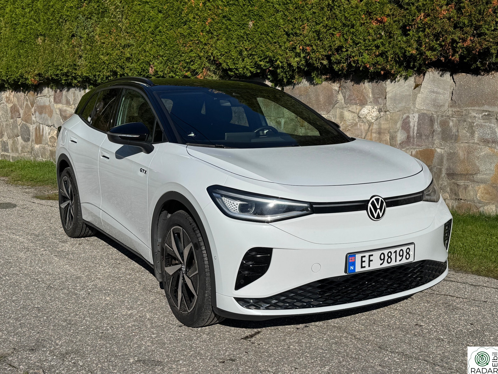 VOLKSWAGEN ID.4 GTX 220 KW 77kw 299hk 4MOTION GTX - Matrix, ACC, Navi, Krok