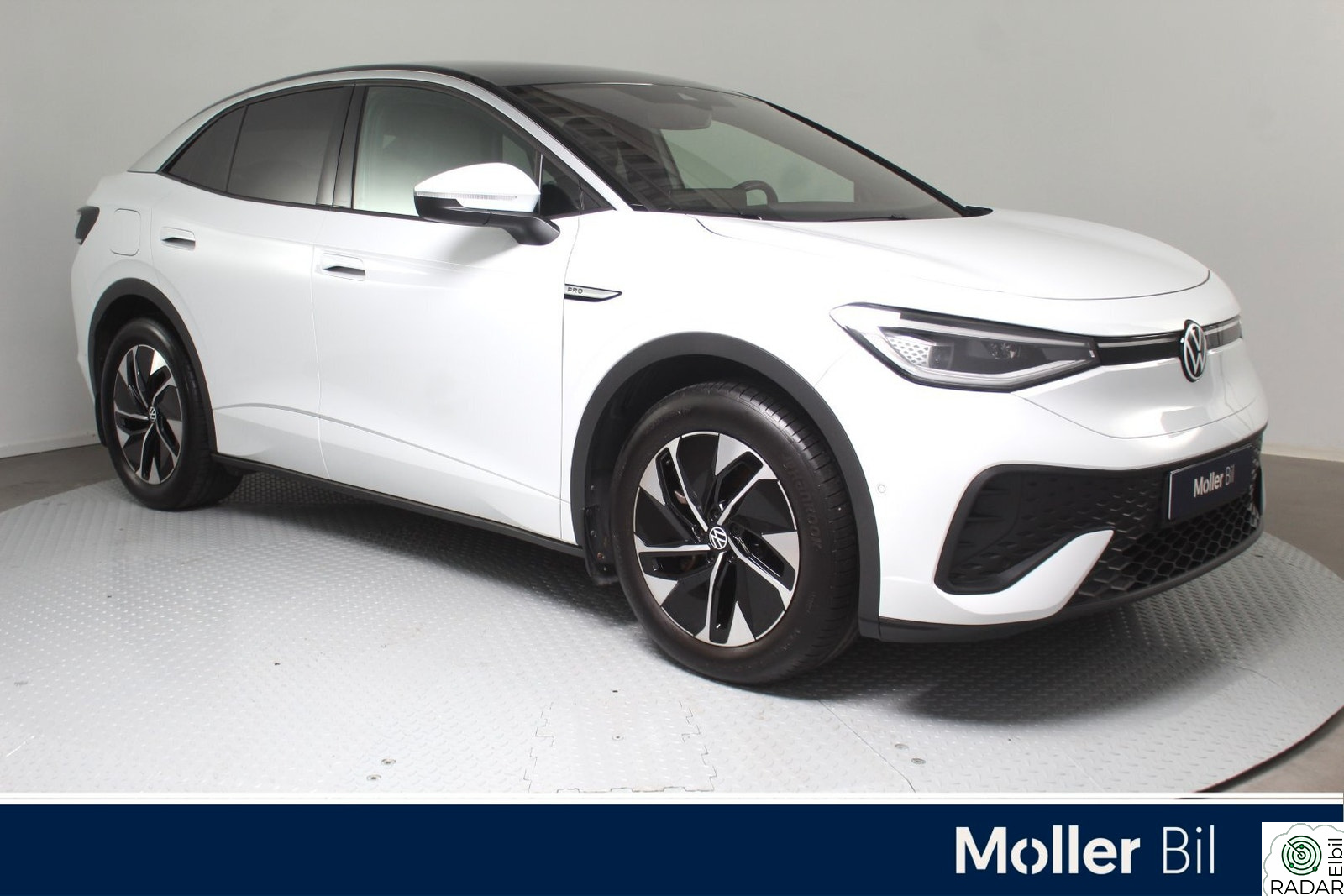 VOLKSWAGEN ID.5 PRO 150 KW Pro 77kwh 204hk - R.kam, Matrix, Krok, Keyless,