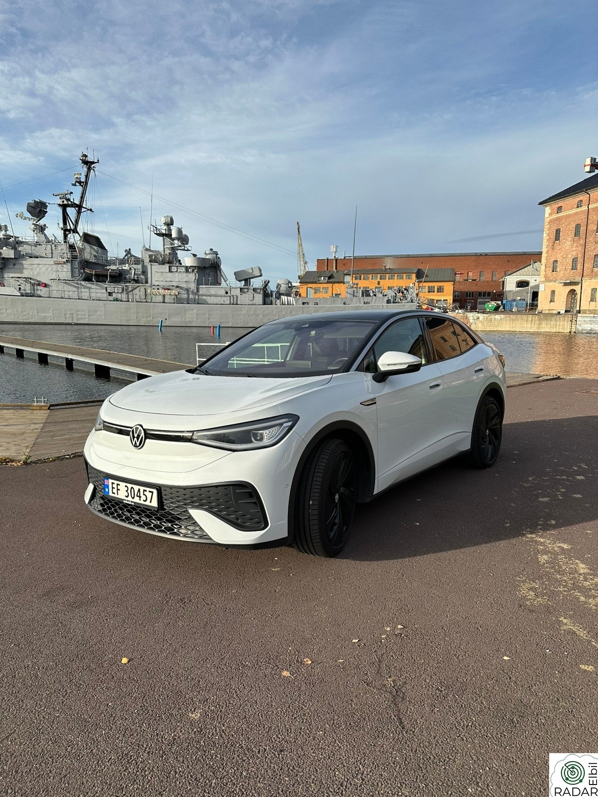 VOLKSWAGEN ID.5 PRO 150 KW Pro 518km (WLTP)  360-KAM/PANORAMA/KROK/MATRIX