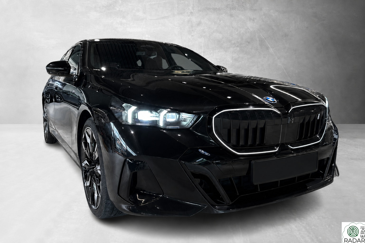 BMW i5 xDrive40 M Sport Pro - 21" - M Sport seter - Merino skinn +++