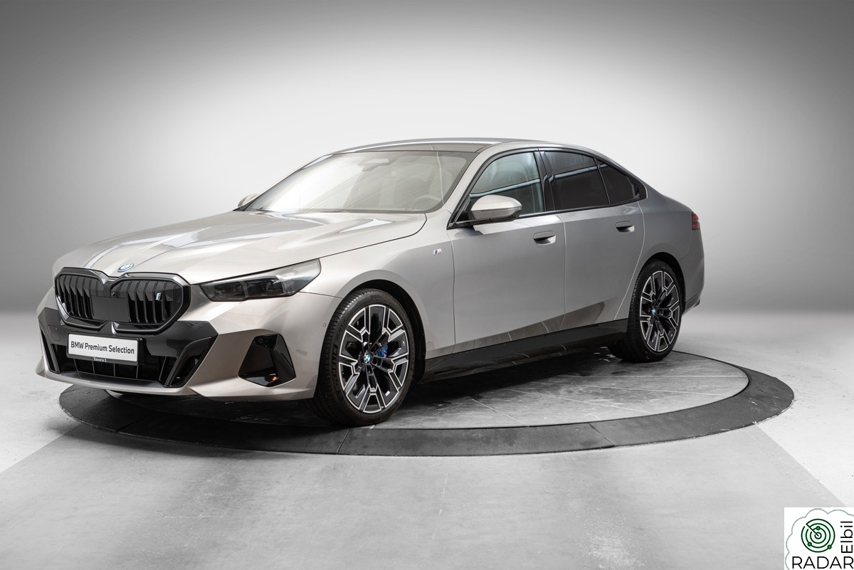 BMW i5 eDrive40 eDrive40 M-Sport Pro H&K Glasstak Ventilerte seter +++