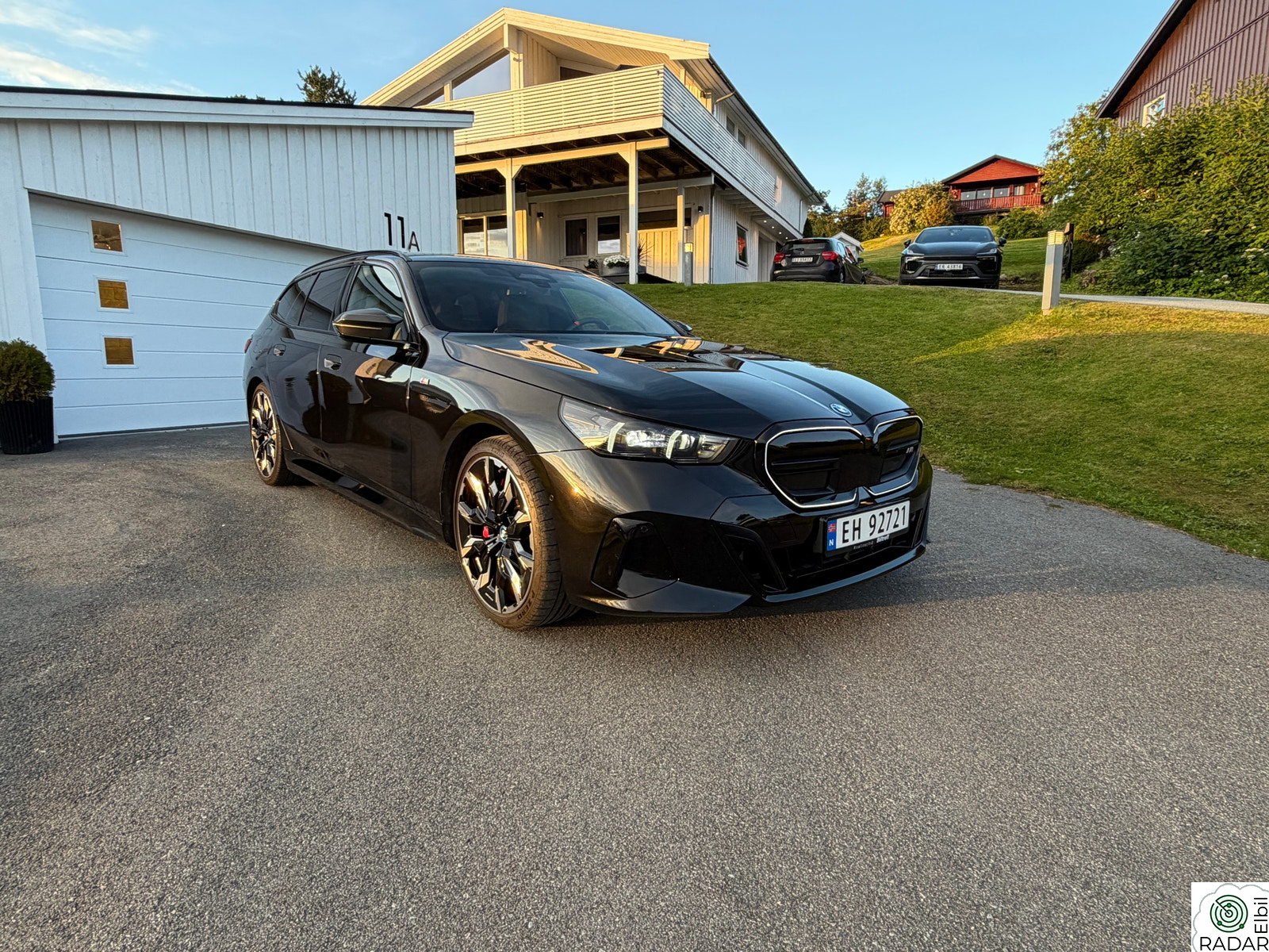 BMW i5 M60 xDrive BMW M60 xDrive Touring/M-Sport Pro/+++