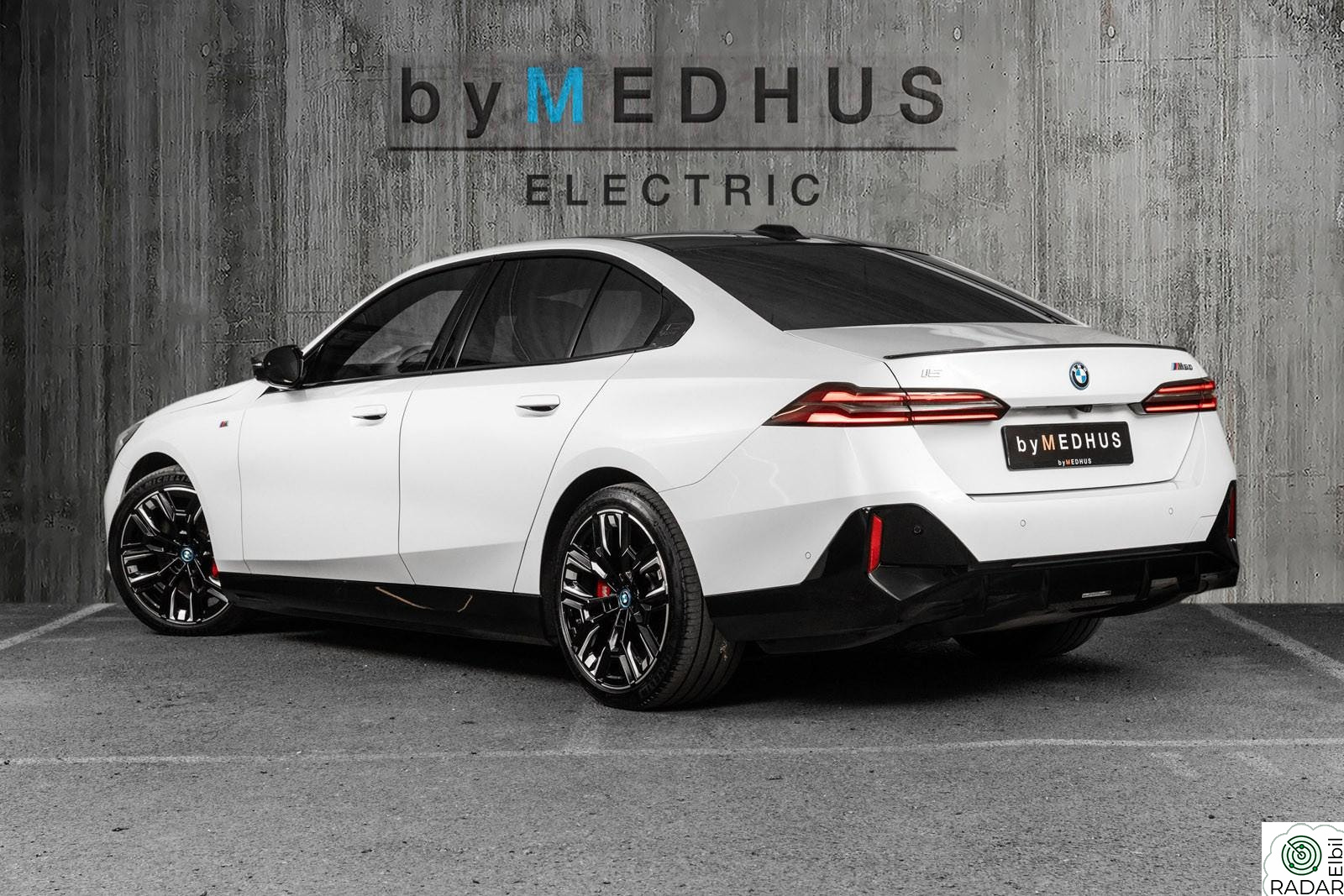 BMW i5 M60 xDrive M60 xDrive,M sport PRO,B&W, Iconic glow,Carbon,krok ++