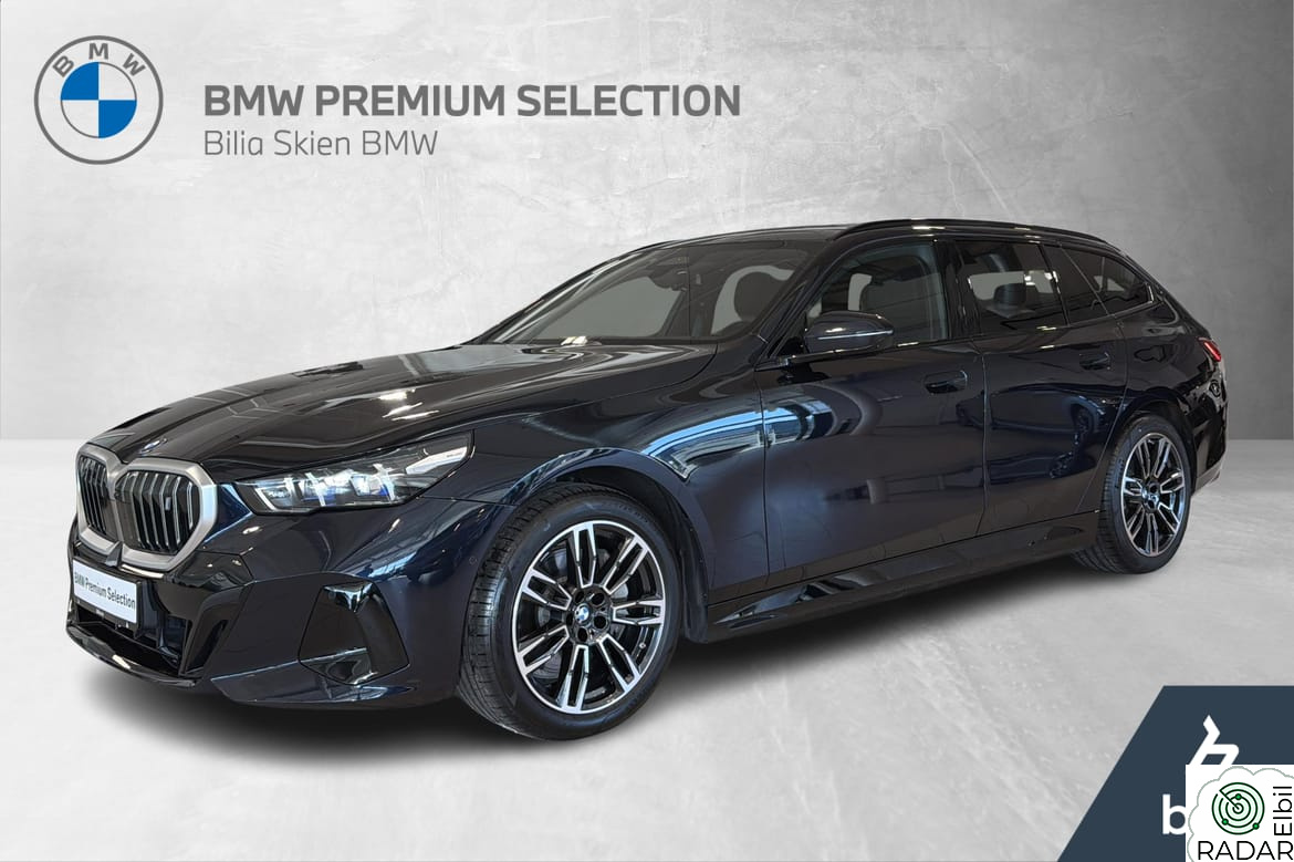 BMW i5 xDrive40 FullyCharged B&W, Panorama, Krok