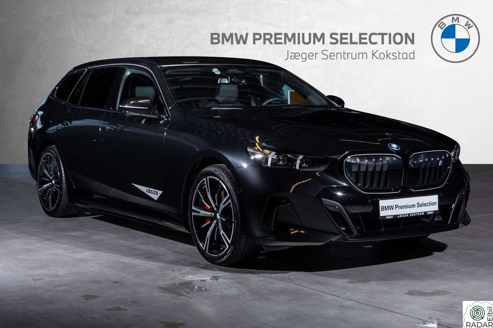 BMW i5 xDrive40 xDrive40 Touring M-SportPro B/W Pano Hengerfeste A.C