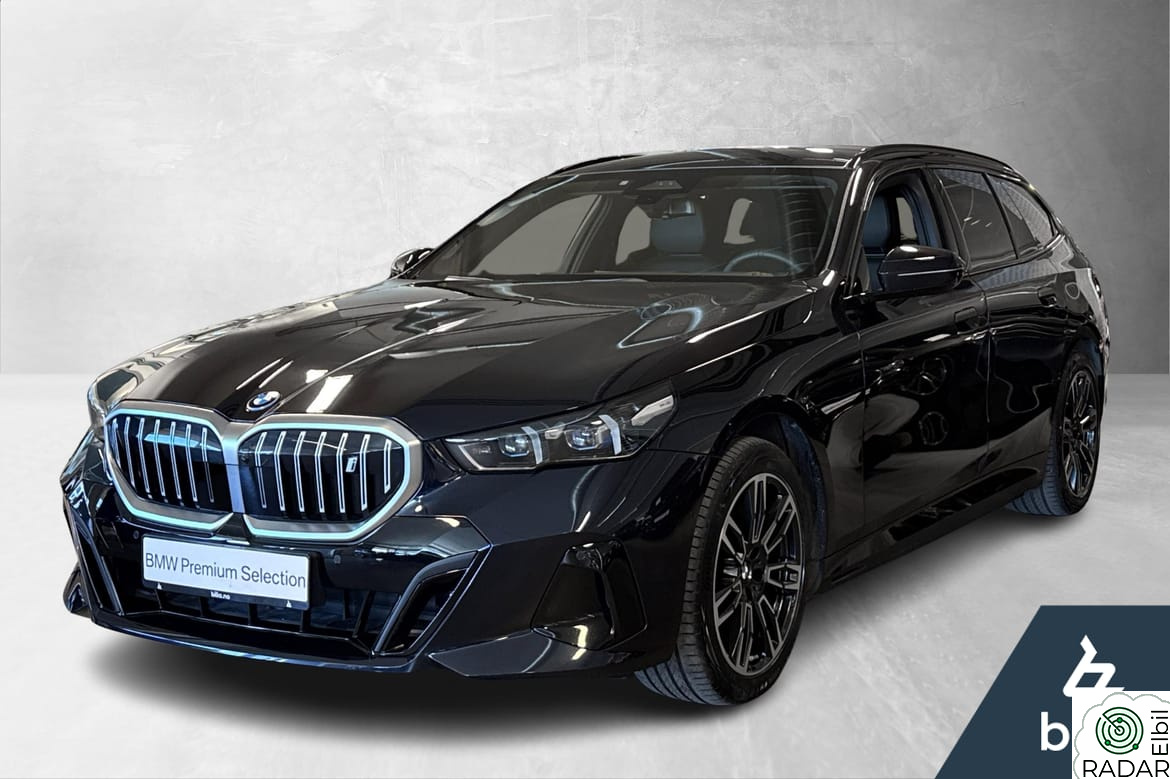 BMW i5 xDrive40 FullyCharged B&W, Panorama, Krok