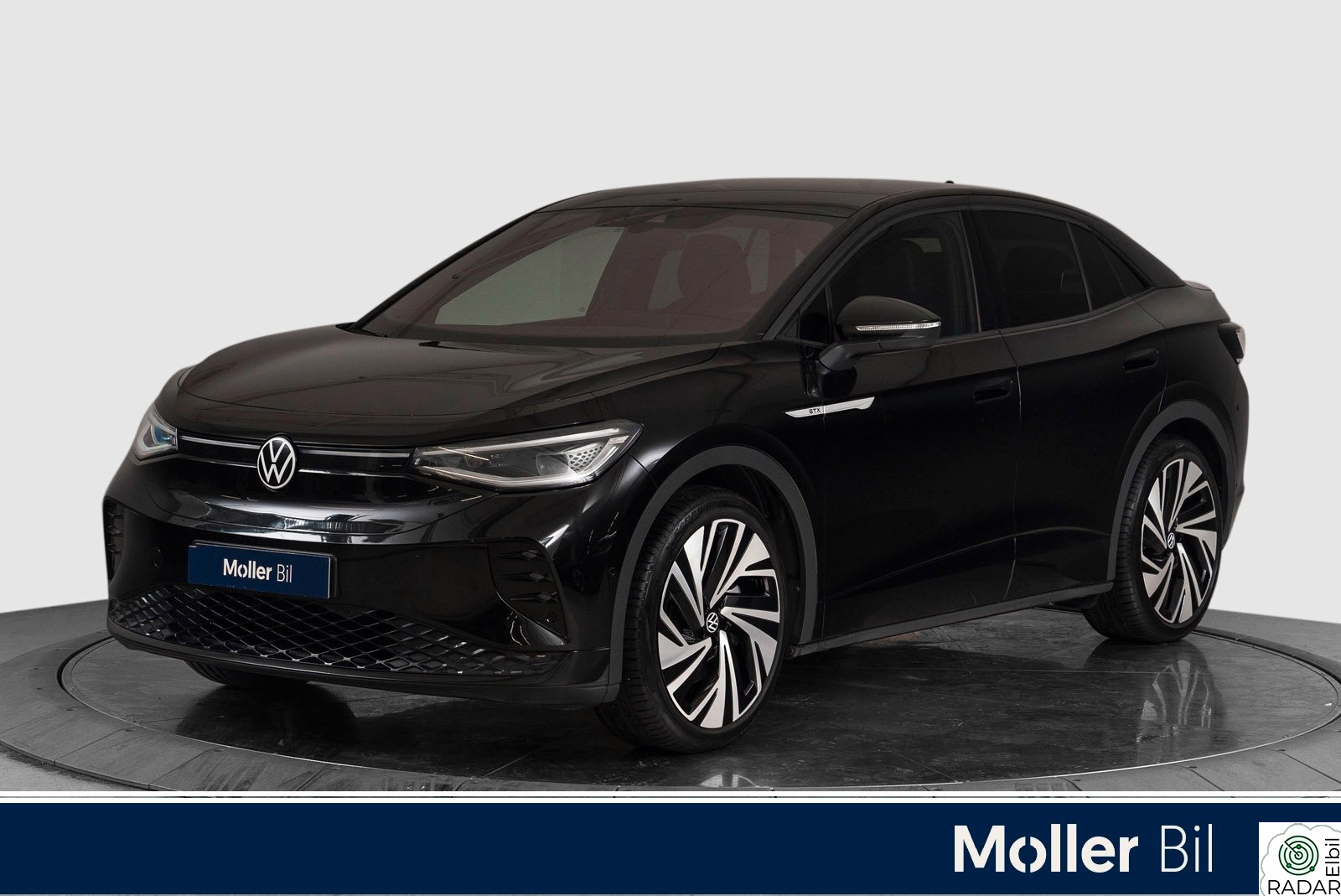 VOLKSWAGEN ID.5 GTX 220 KW GTX 77kwh - R.kam, Matrix, Pano, Krok, Navi