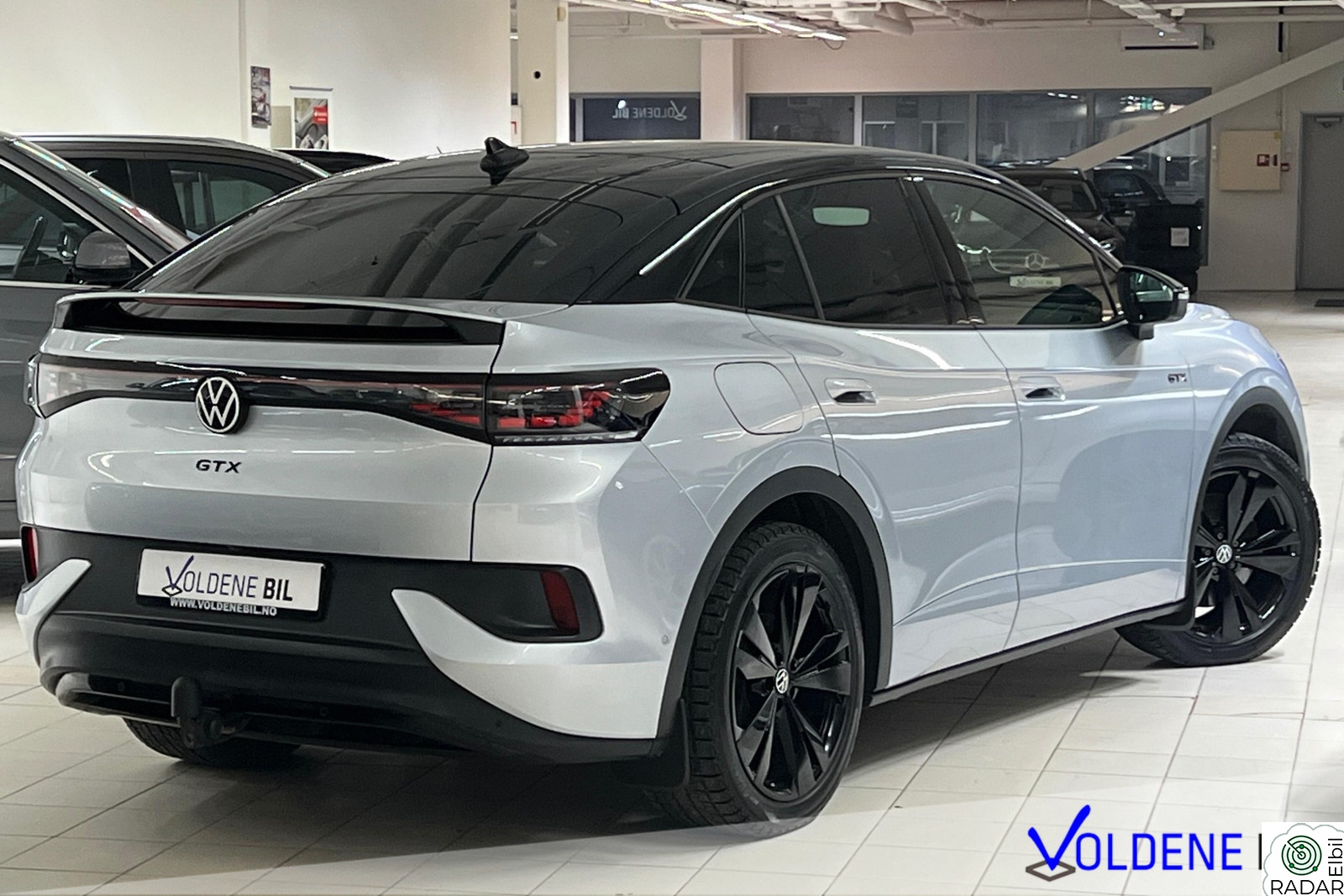 VOLKSWAGEN ID.5 GTX 220 KW 4MOTION//GLASSTAK-KROK-HUD-360-SKINN-MASSASJE-IQ LED