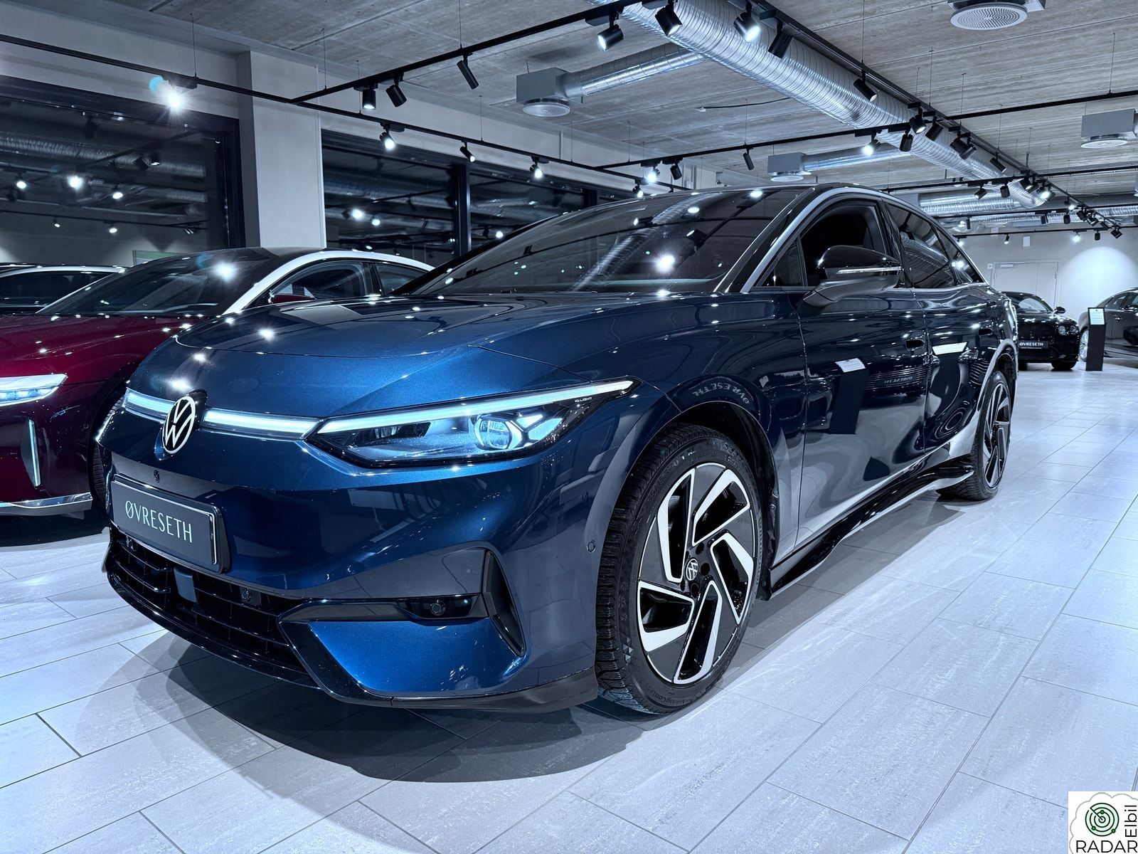 VOLKSWAGEN ID.7 PRO 210KW Fastback Pro 286hk Exclusive -  H.feste, Matrix, ACC