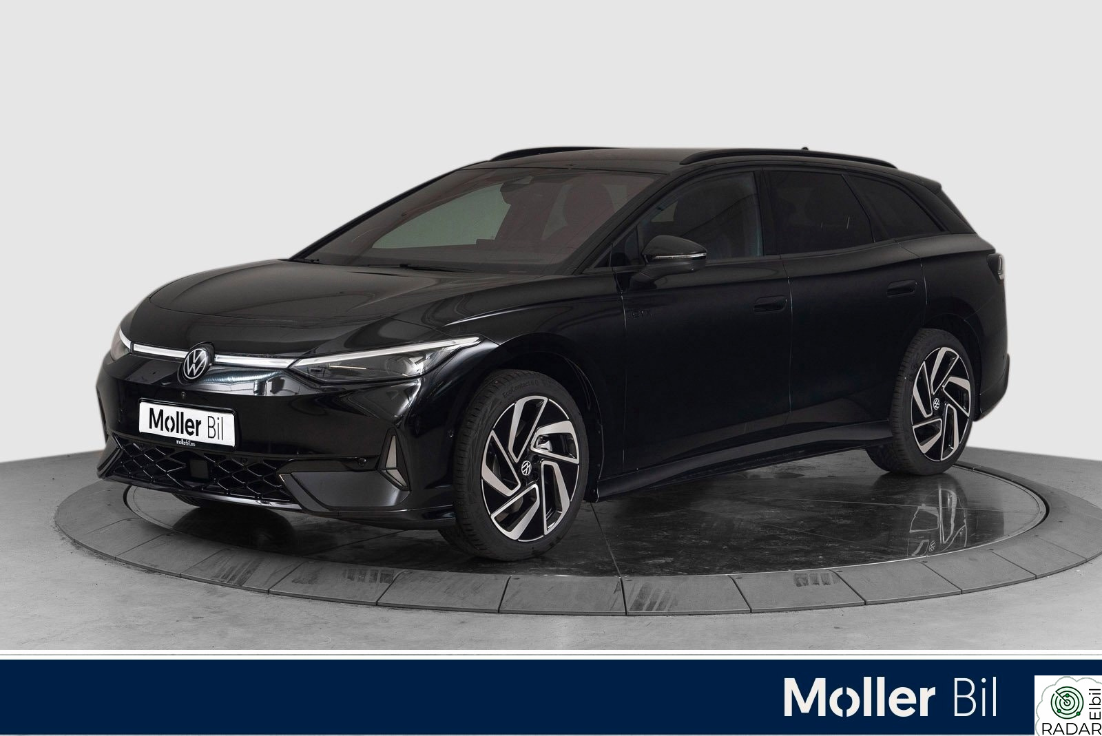 VOLKSWAGEN ID.7 TOURER GTX GTX 4M Stv 86kwh 340hk Exclusive -360kam,H&K,HUD,Matrix