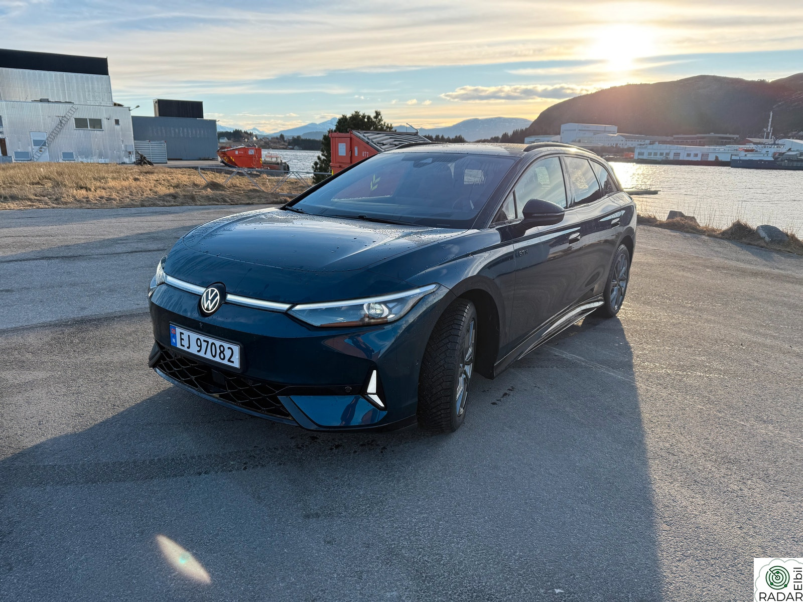 VOLKSWAGEN ID.7 TOURER GTX Stasjonsvogn GTX 4Motion 86kWh Exclusive