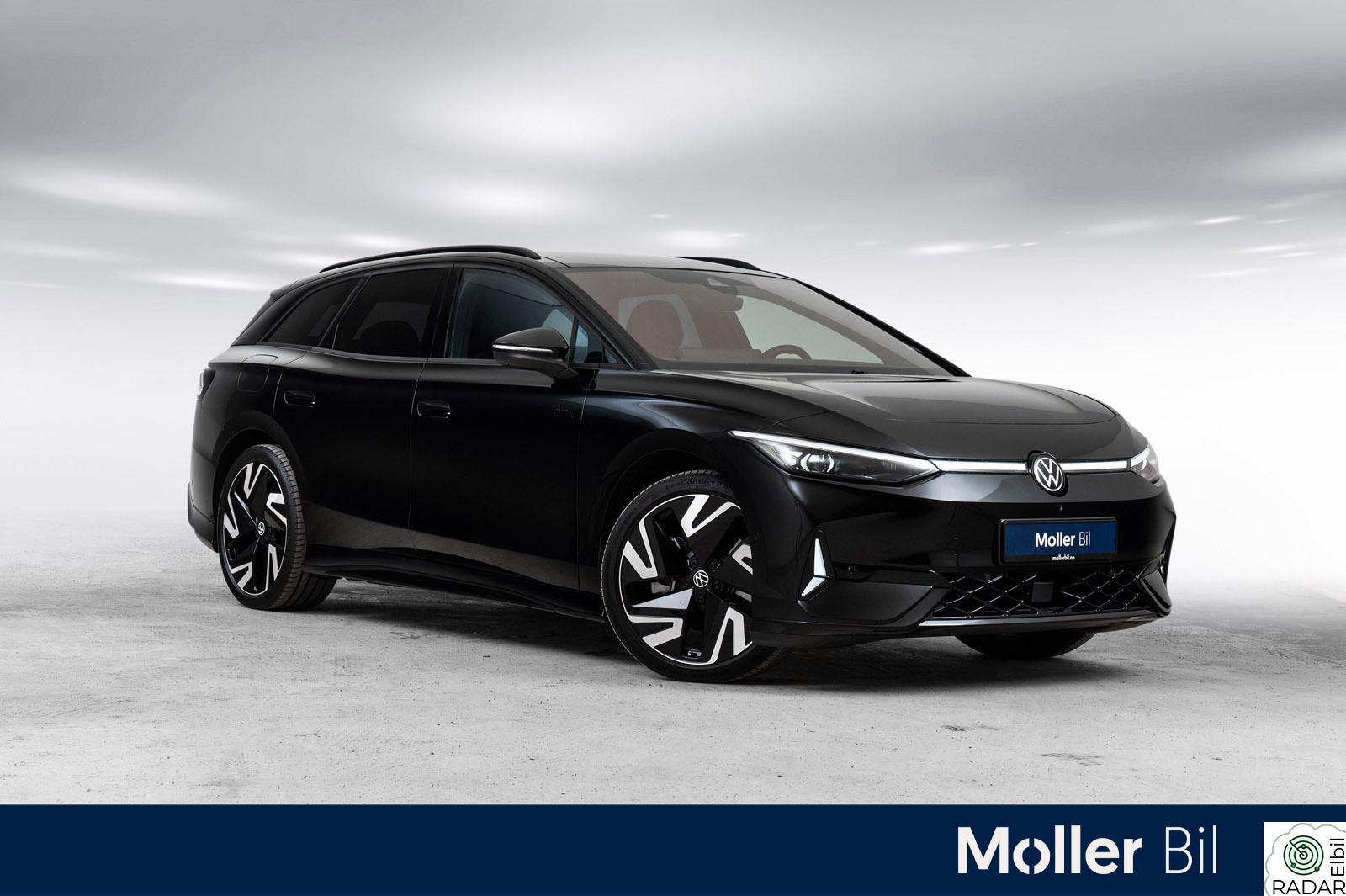 VOLKSWAGEN ID.7 TOURER GTX GTX Exclusive Panorama-El.seter-Matrix-H&K-Head Up-DCC