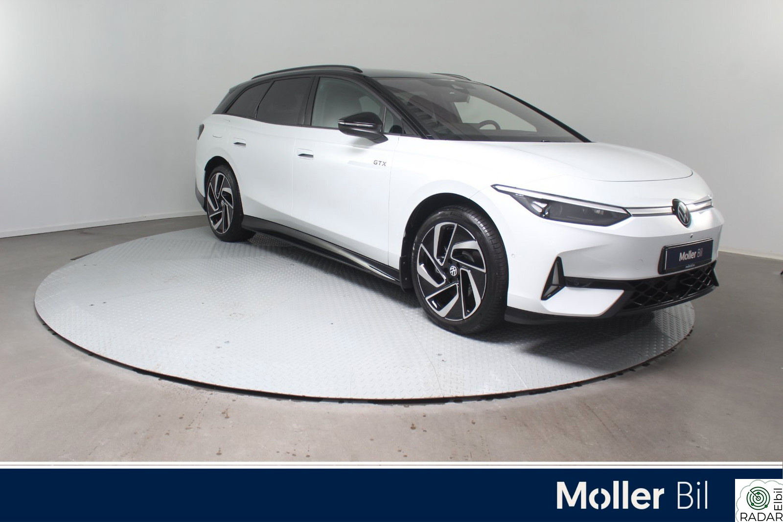 VOLKSWAGEN ID.7 TOURER GTX GTX 4M Stv 86kwh 340hk Exclusive - H/K, HUD, 360.kam