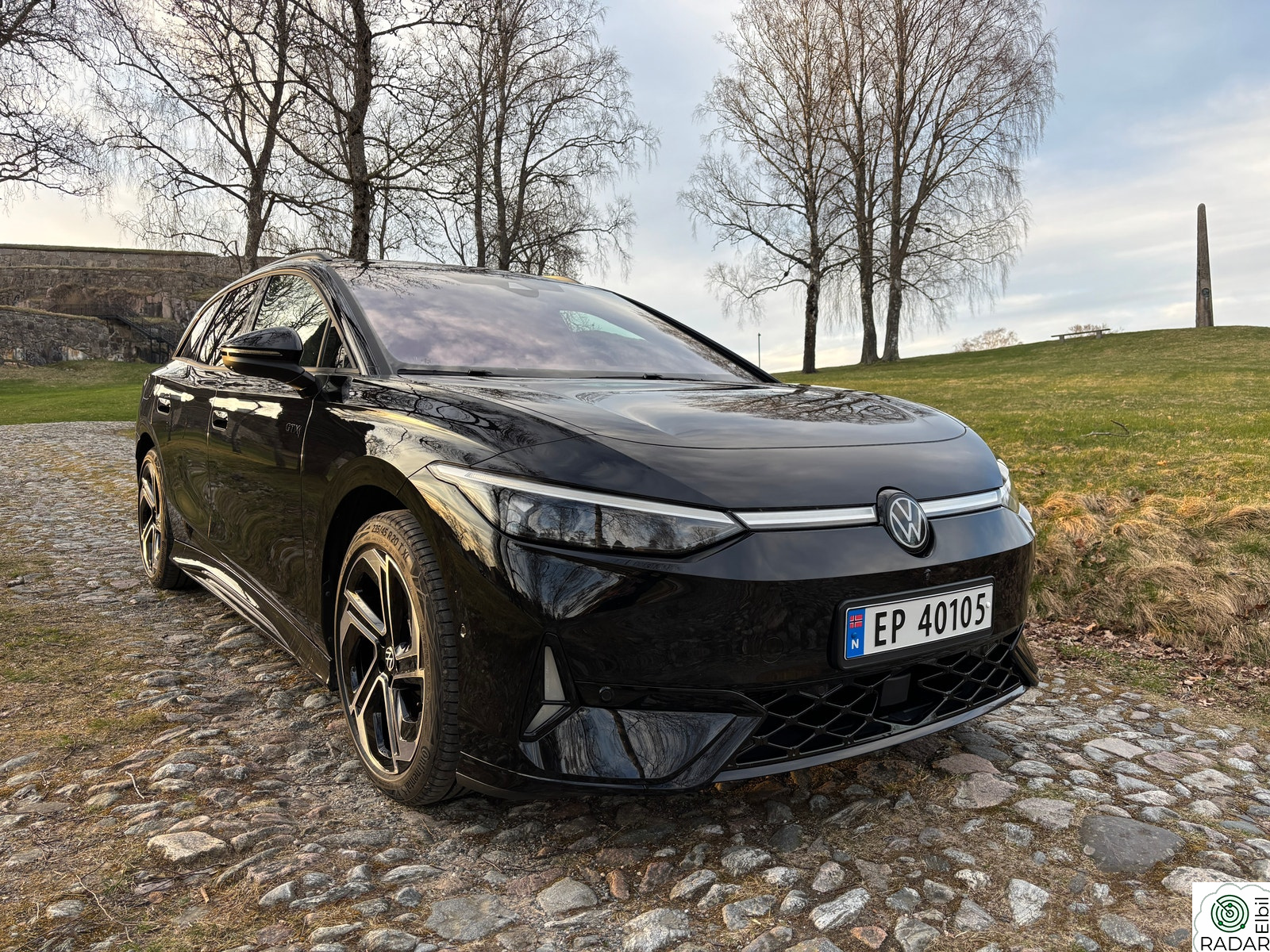 VOLKSWAGEN ID.7 TOURER GTX GTX 4Motion 86kWh Businessline, 1800 kg henger vekt