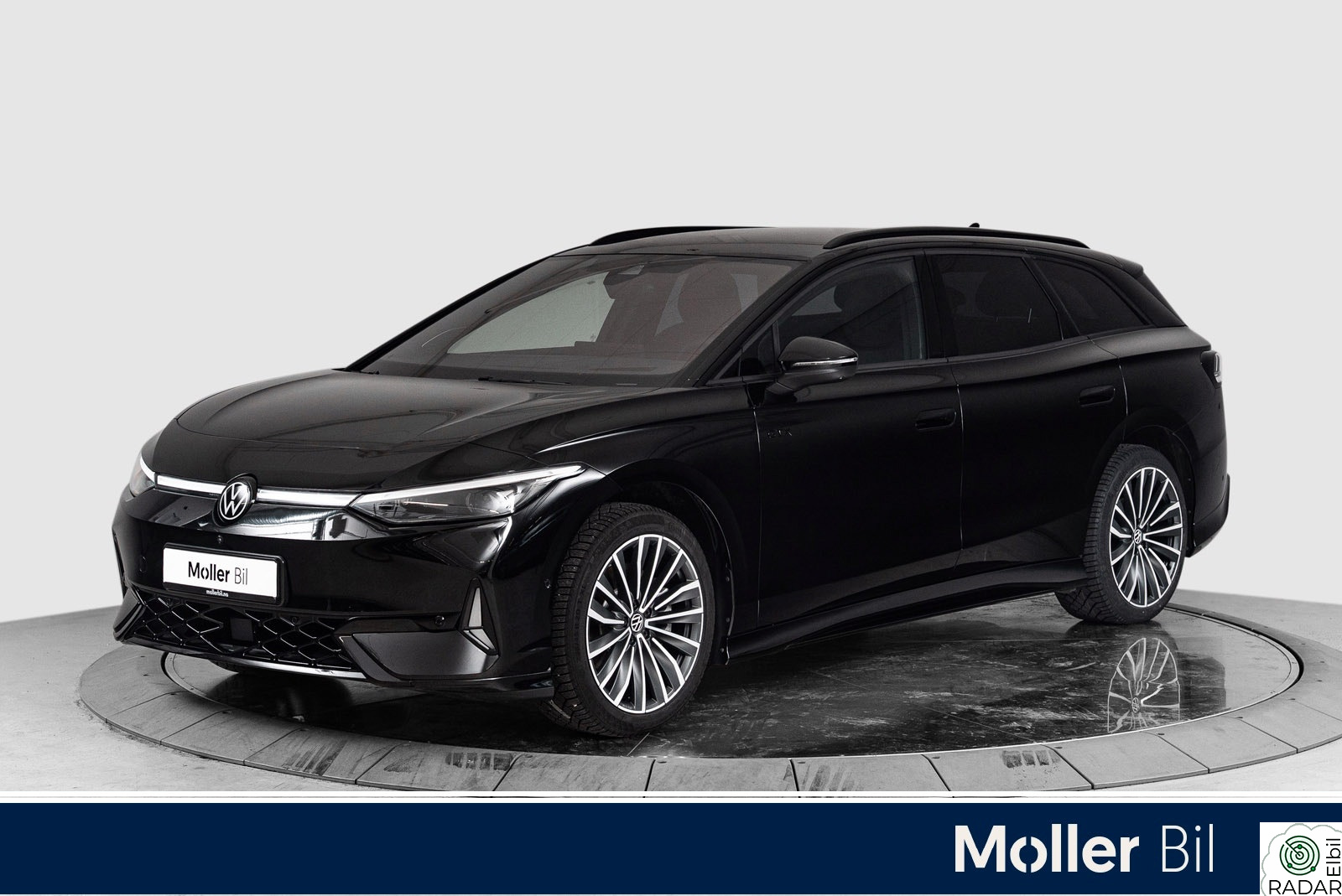 VOLKSWAGEN ID.7 TOURER GTX GTX 4Motion 86kwh - 360Kam, HUD, H&K, Krok, Matrix