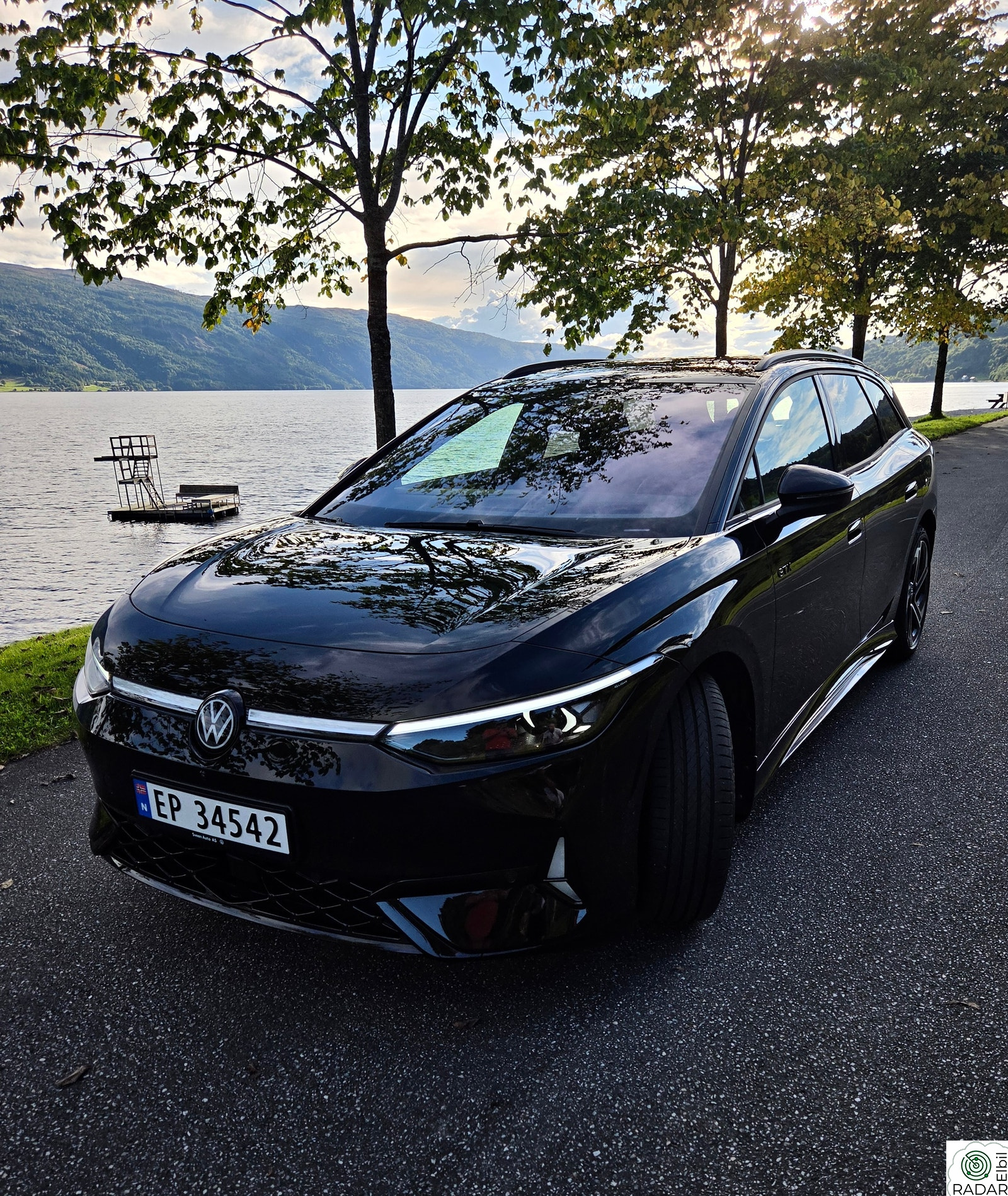 VOLKSWAGEN ID.7 TOURER GTX Stasjonsvogn GTX 4Motion 86kWh Businessline