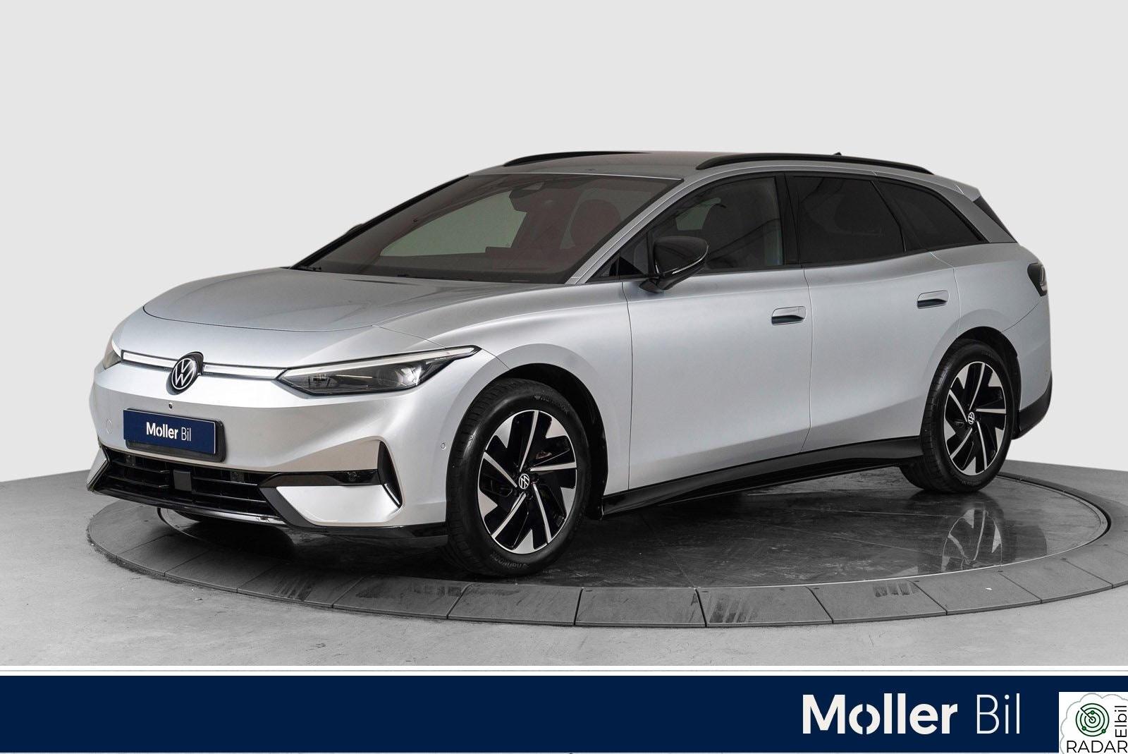VOLKSWAGEN ID.7 TOURER PRO Pro STV 77kwh 286hk Exclusive - HUD, 360.kam, Krok,