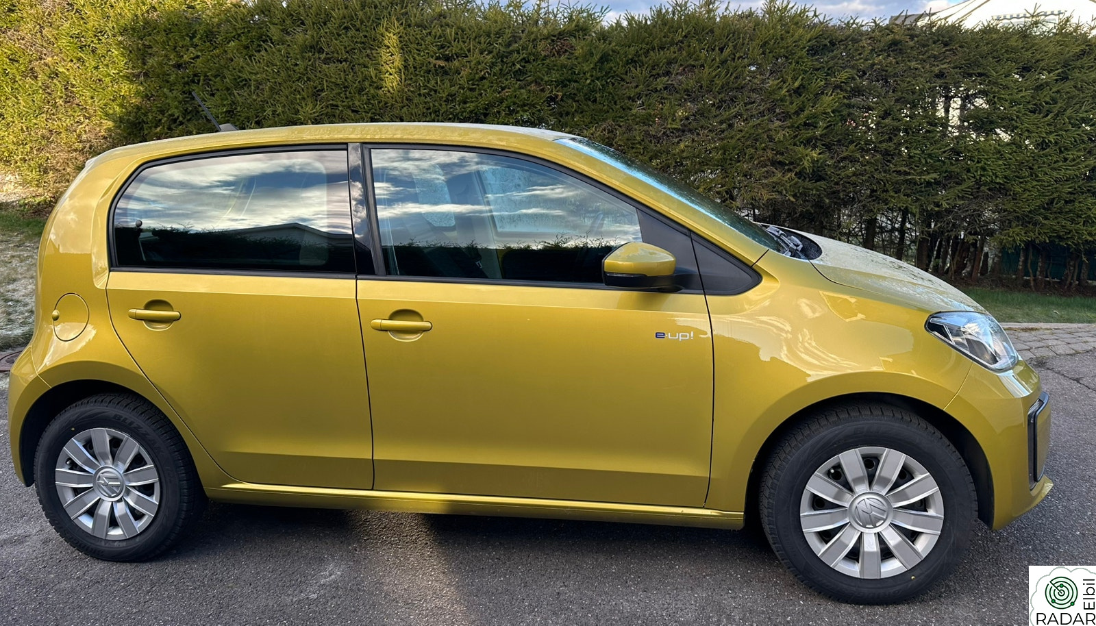 VOLKSWAGEN UP! Range