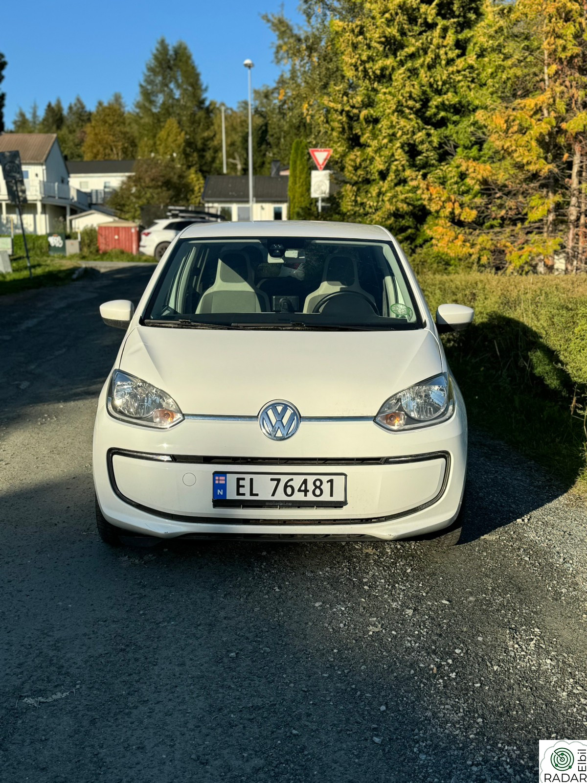 VOLKSWAGEN UP! E-UP!