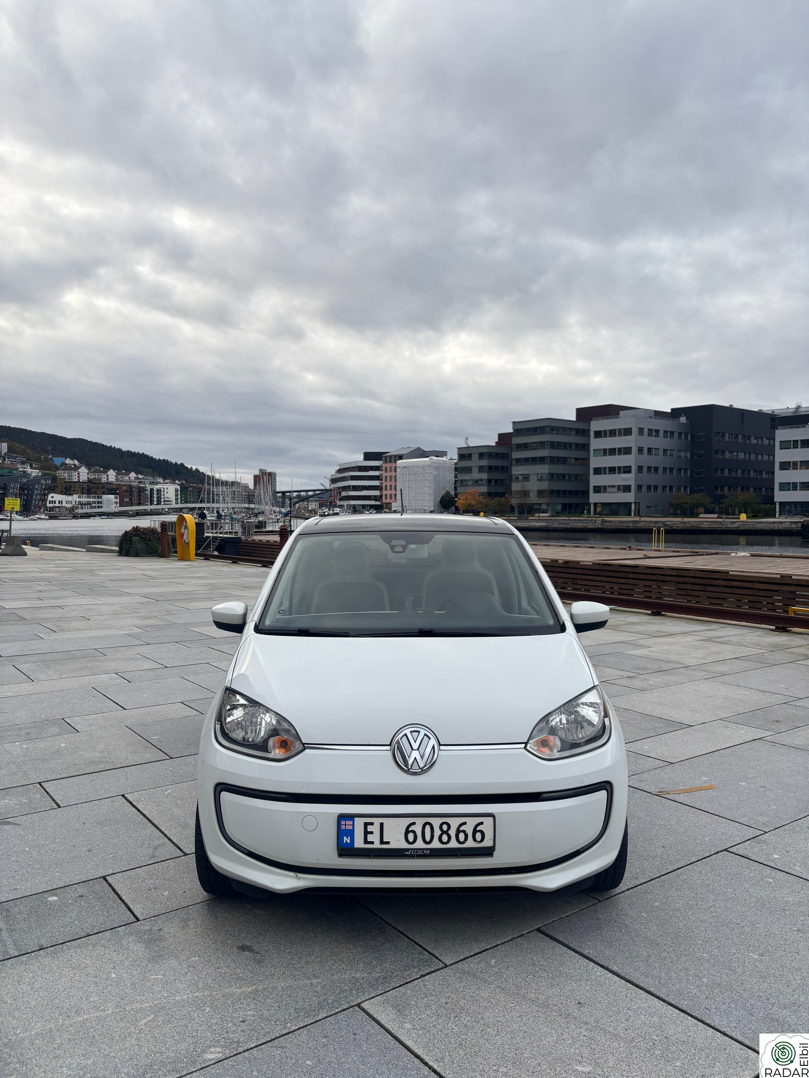 VOLKSWAGEN UP!