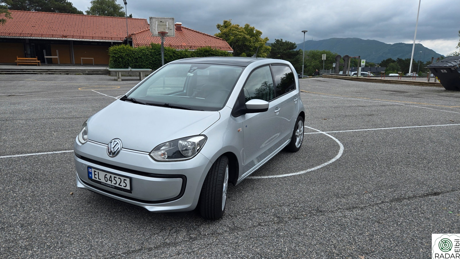 VOLKSWAGEN UP! E-UP!