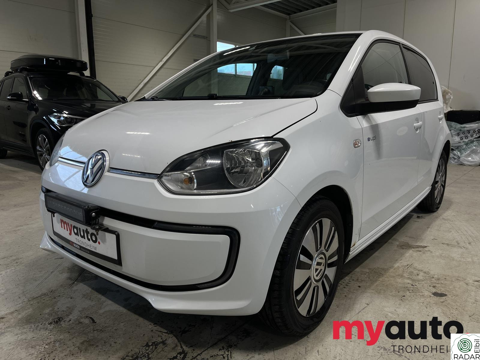 VOLKSWAGEN UP! BT/CRUSE/ISOFIX/BT/PARKSENSORBAK+++